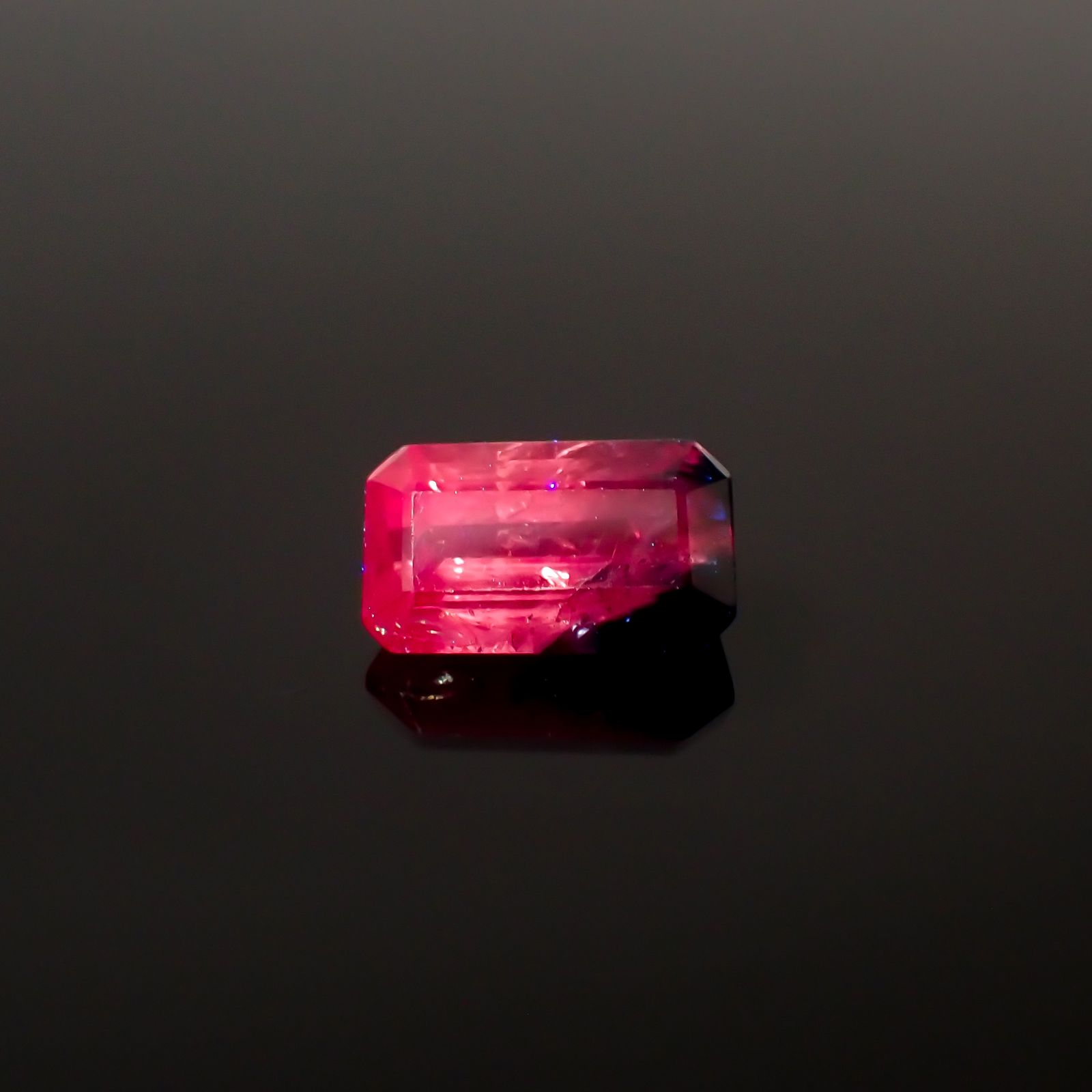 ウィンザーサファイア タンザニア・ウィンザー産 1.36ct[231224672]7.7x4.6mm前後