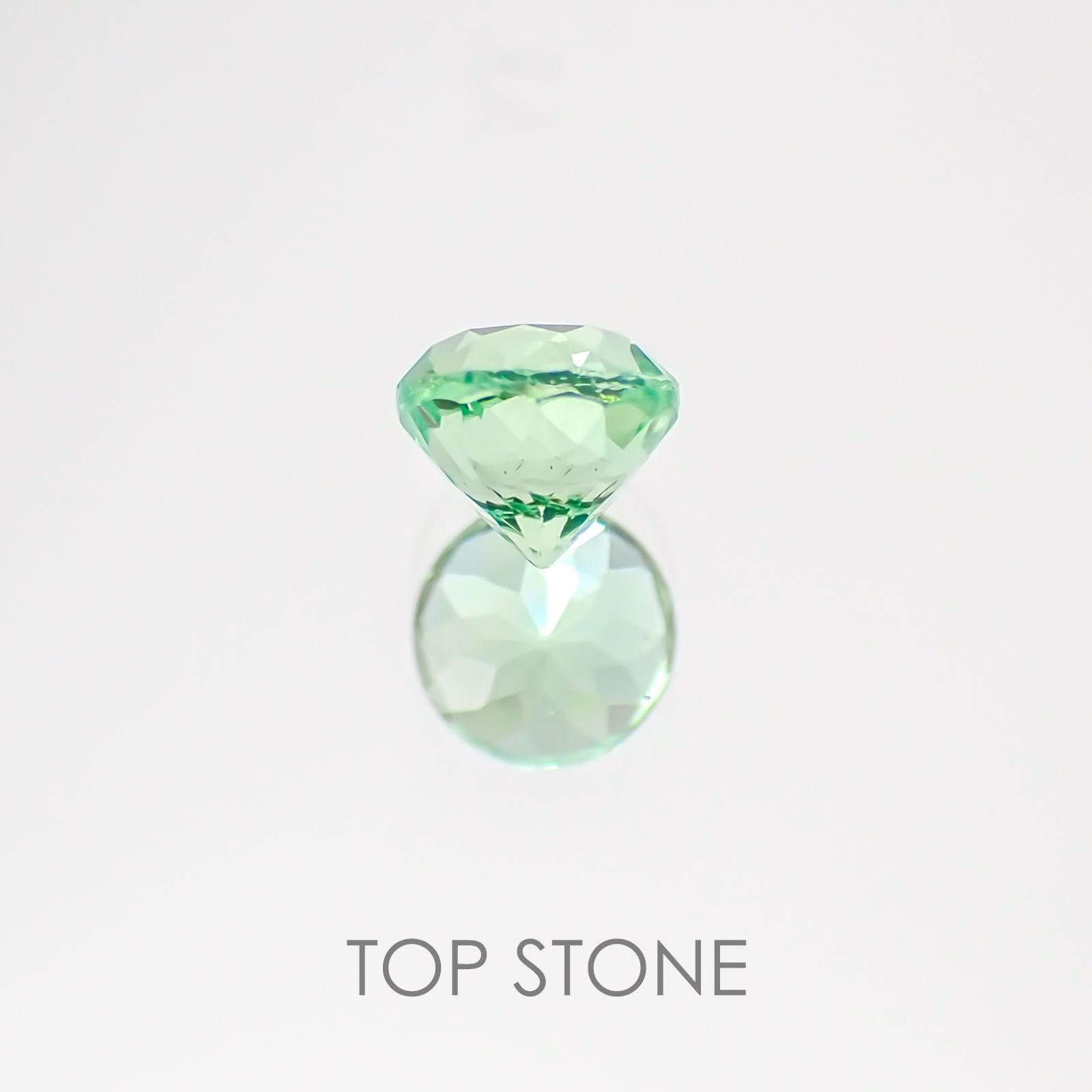 ミントガーネット タンザニア産 ルース 0.42ct[20127912]4×4mm前後