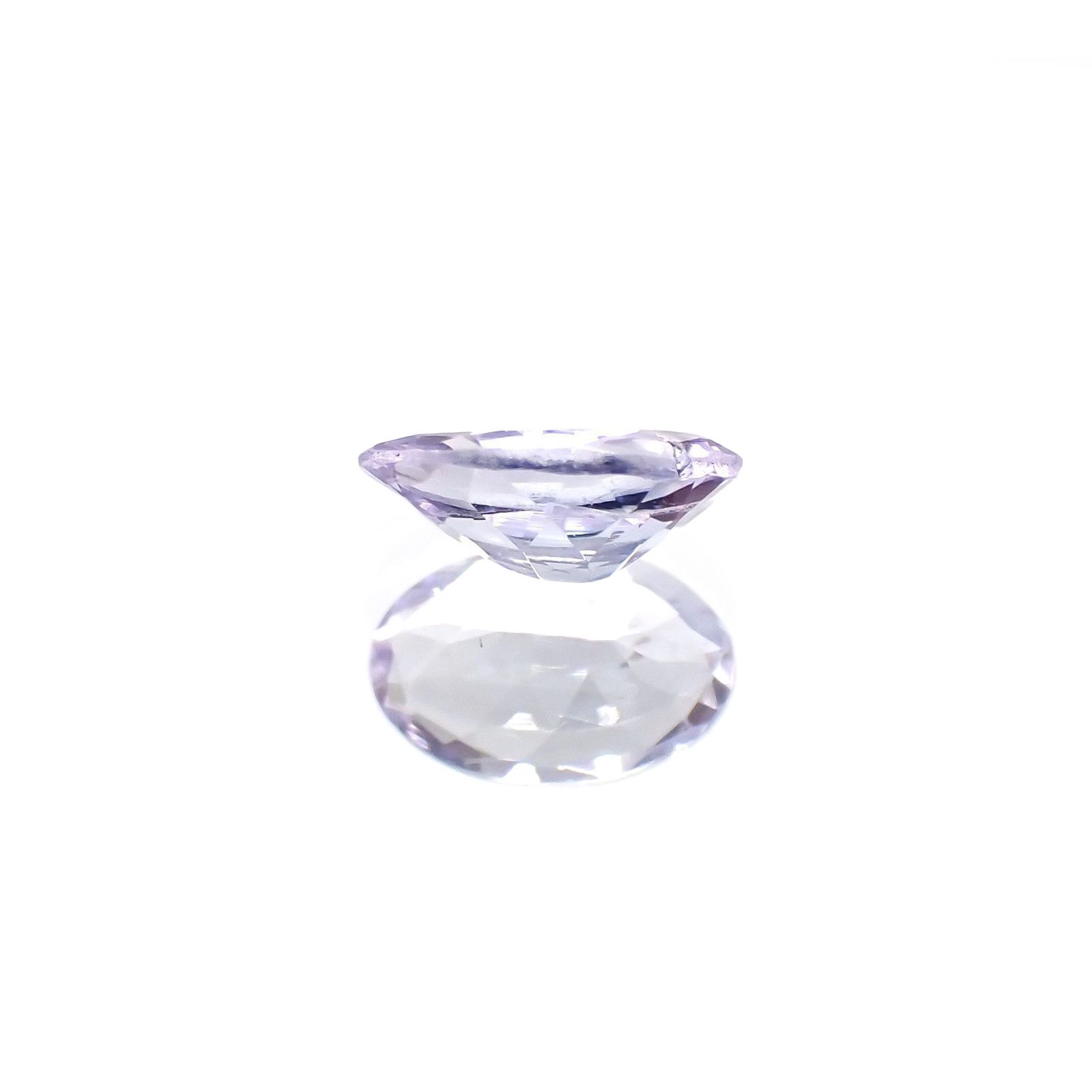 ラベンダーゾイサイト(宝石名ゾイサイト)タンザニア産 識別済 0.36ct / 6.1x3.9mm前後 [231124104]