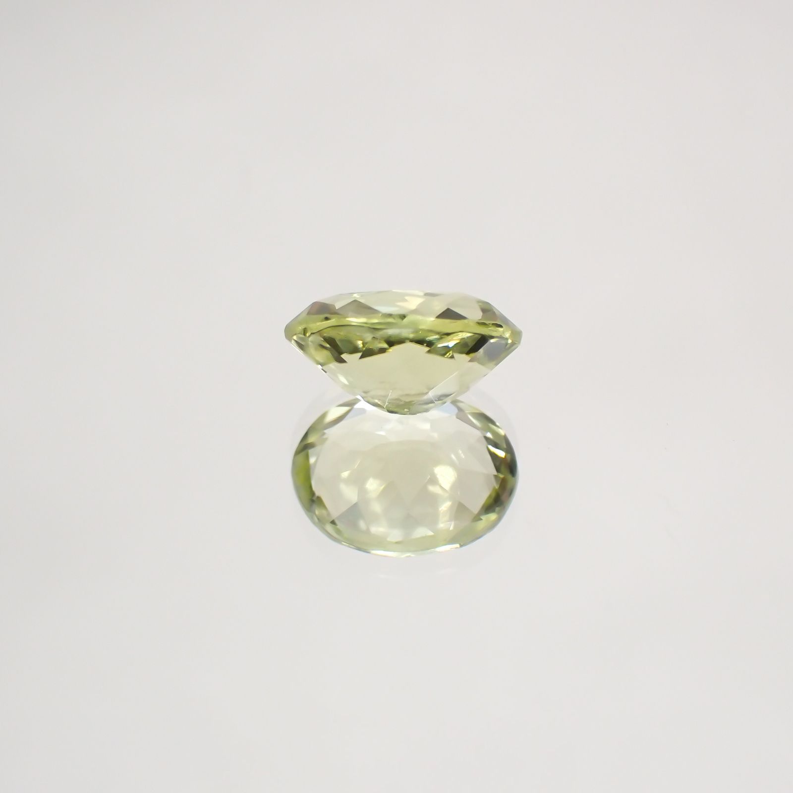 シリマナイト(宝石名シリマナイト) インド産 1.38ct 識別済[210810684]8.1×6.2mm前後