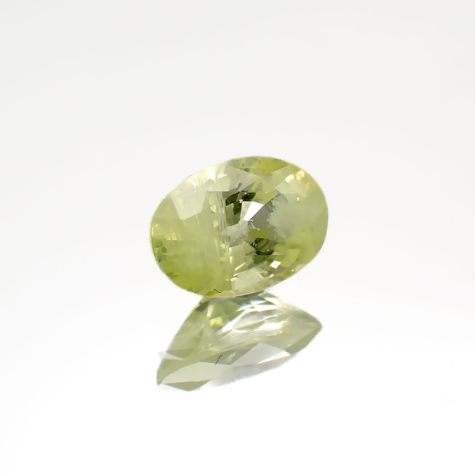 クリソベリル(宝石名クリソベリル)マダガスカル産 1.17ct 識別済[220817450]7.6x5.2mm前後