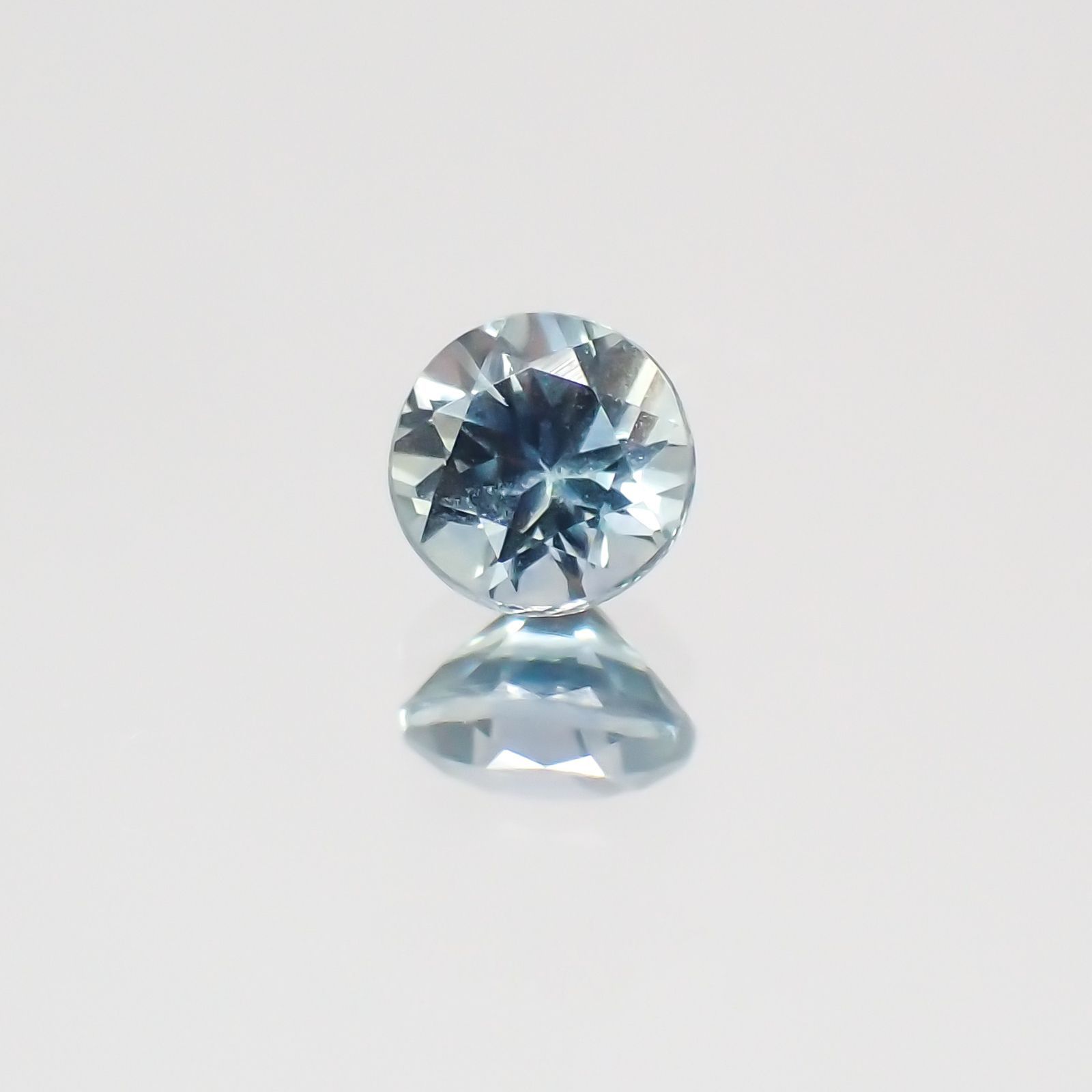 モンタナサファイア アメリカ産 ルース 0.24ct[21029912]3.5×3.5mm前後