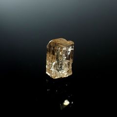 インペリアルトパーズ 原石 ザンビア産 3.45ct / 11x6.9mm前後 [250730941]