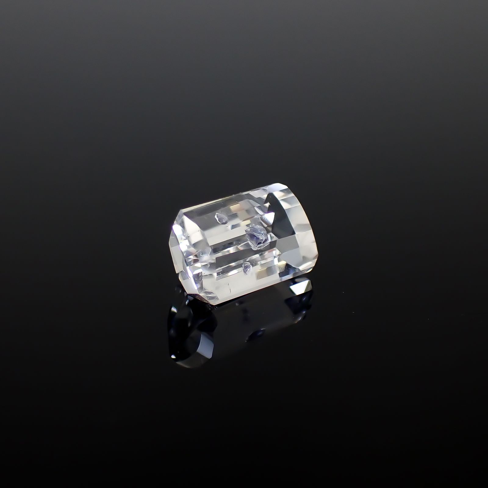 ◇カスタムカット◇フローライトインクォーツ マダガスカル産 3.83ct [250329952]11.2x7.1mm前後