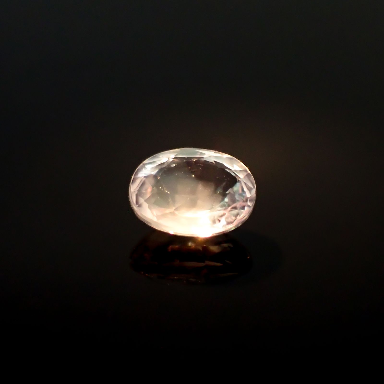 シルキーアレキサンドライト タンザニア産 0.79ct [241129511]5.9x5.1mm前後