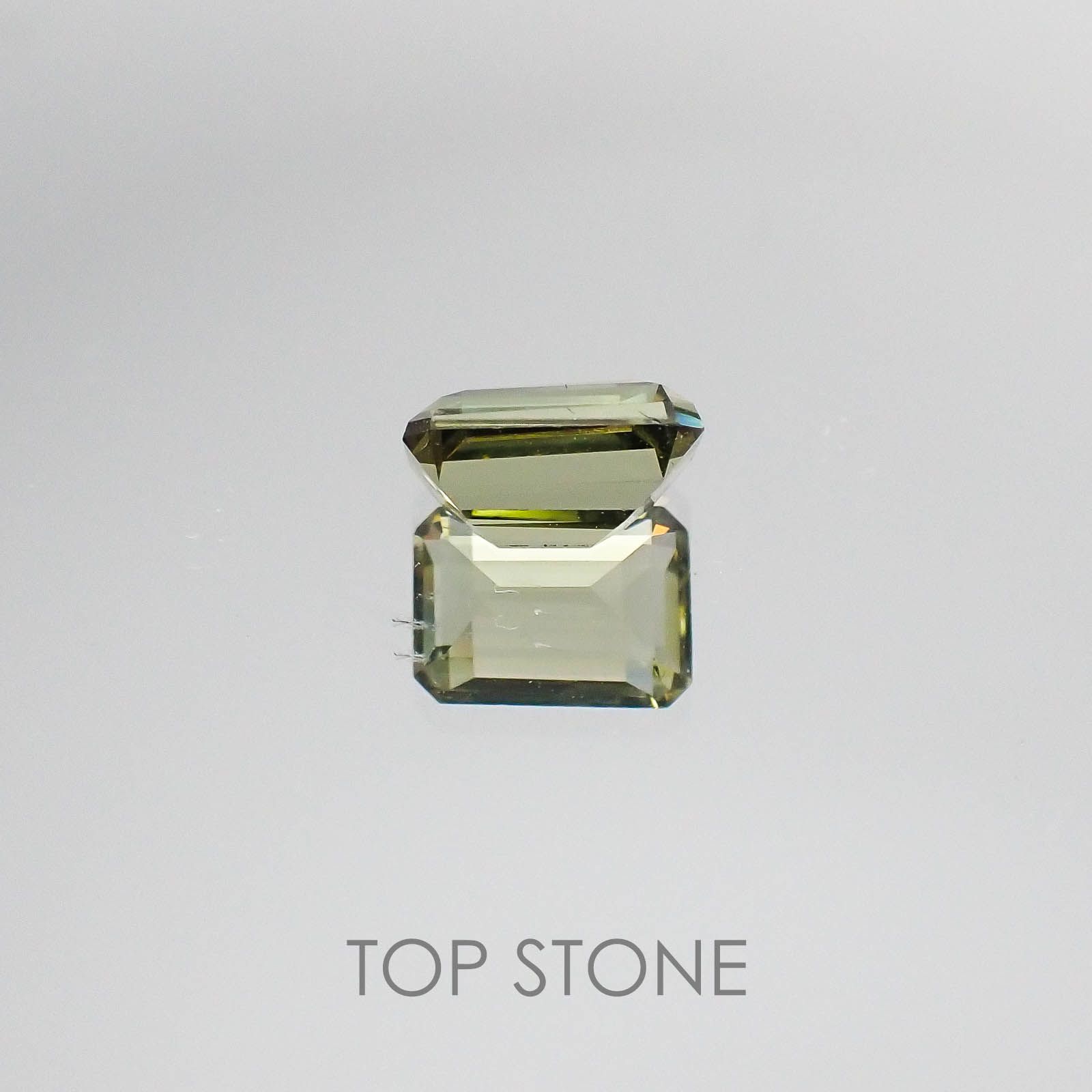 コーネルピン(宝石名コーネルピン)スリランカ産 1.52ct 識別済[220817259]7.7x5.6mm前後