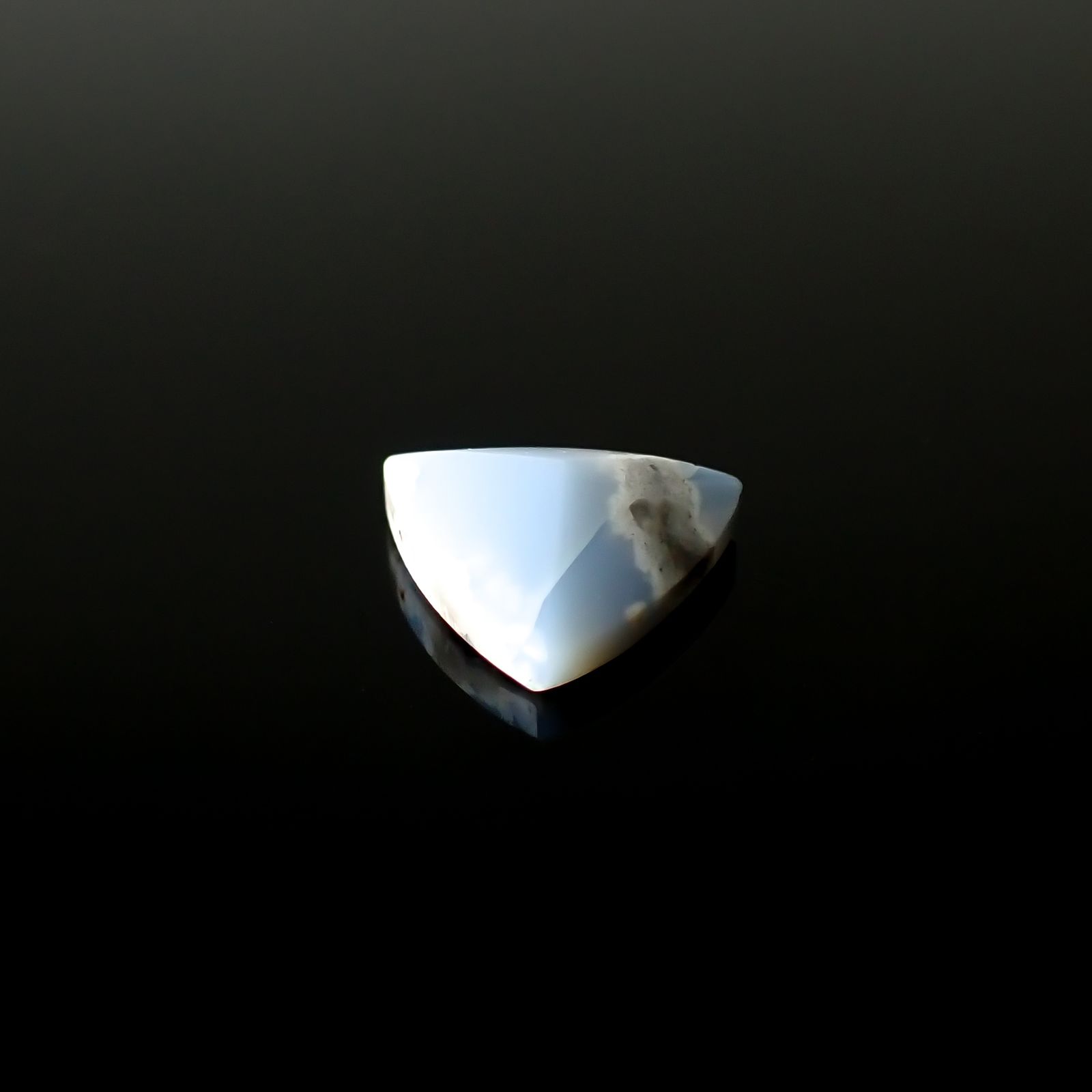 マトリックスブルーオパール アメリカ・オレゴン州産 1.31ct[240125676]8.8x8.6mm前後