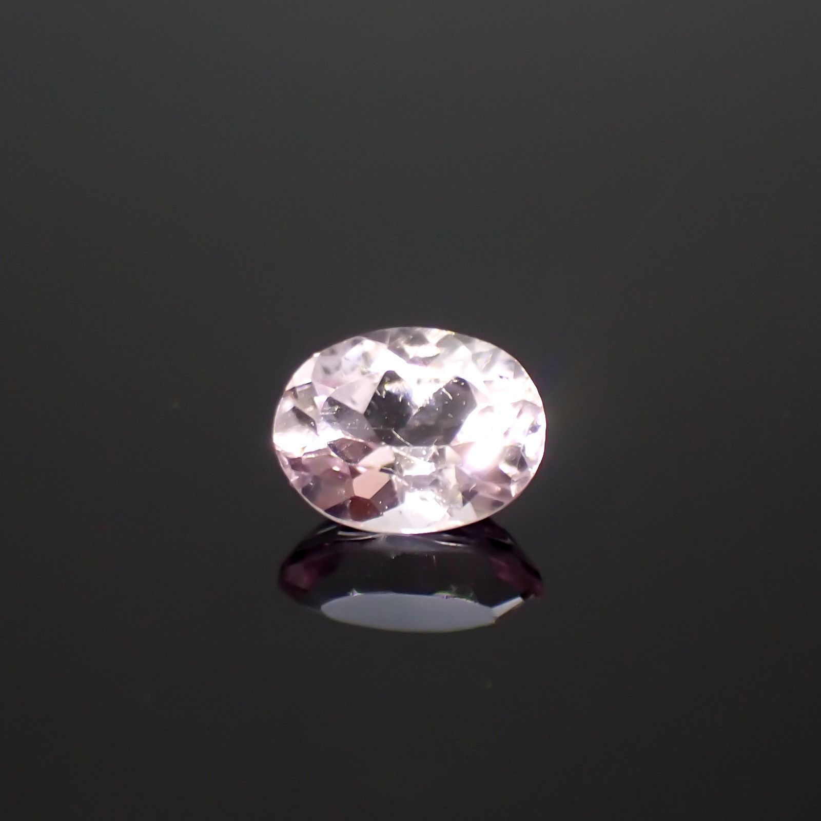 インペリアルトパーズ(宝石名トパーズ)ブラジル産 0.42ct 識別済[220114990]5.2x4mm前後