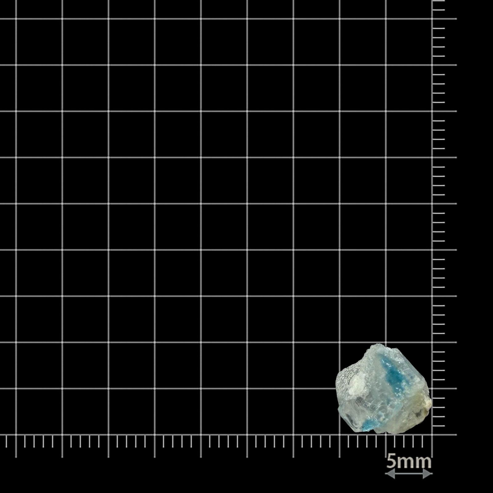 ユークレース 原石 ブラジル産 6.01ct / 10.3x9.3mm前後 [260231726]
