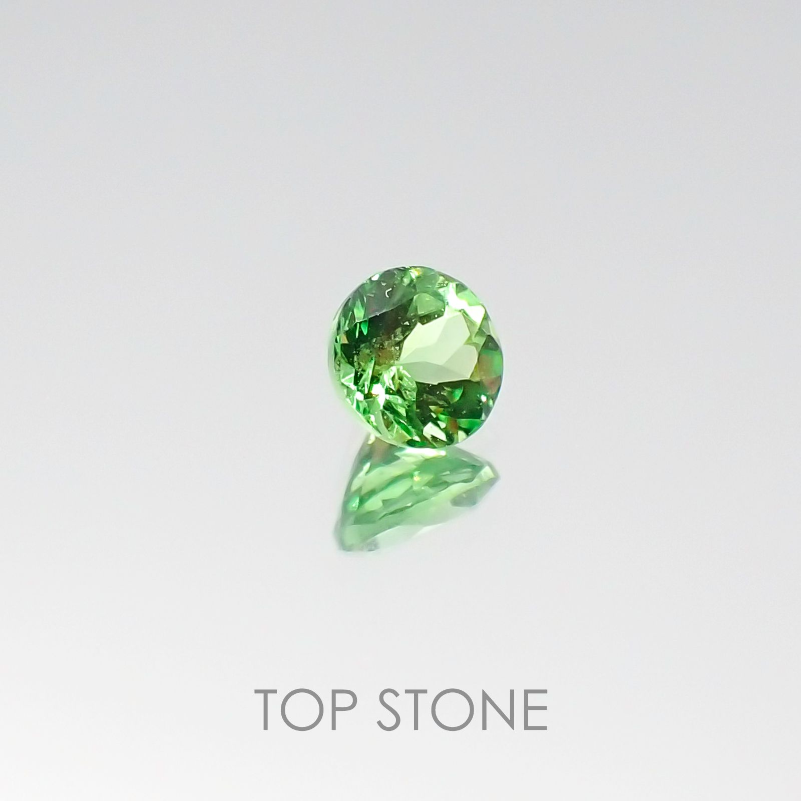 ミントガーネット ケニア産 ルース 0.3ct[20096110]3.9×3.9mm前後