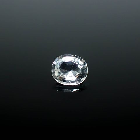 フォルステライト(宝石名フォルステライト)ビルマ産 0.15ct 識別済[250730787]3.7x3.2mm前後