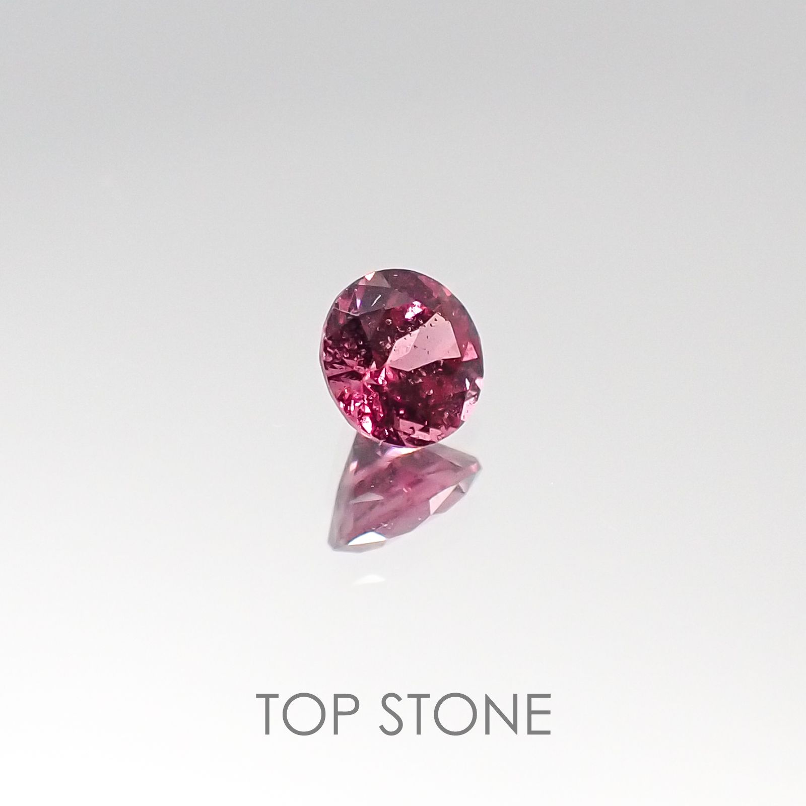 マラヤガーネット タンザニア産 ルース 0.22ct[20095333]3.5×3.5mm前後