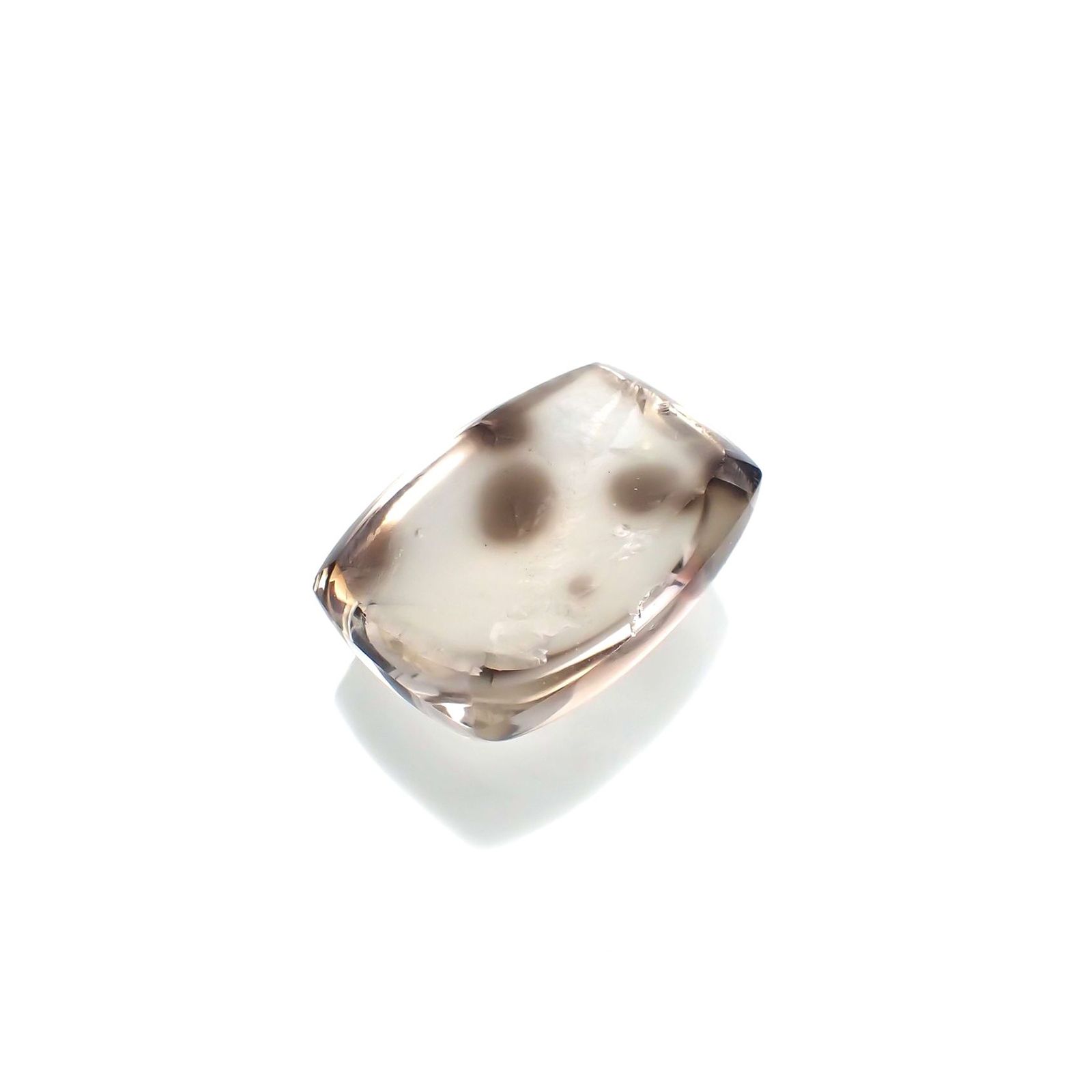 ダルメシアンクォーツ(宝石名ラジエーション・ダメージ・クォーツ) ブラジル産 識別済 12.26ct / 16.3x12mm前後 [210812886]