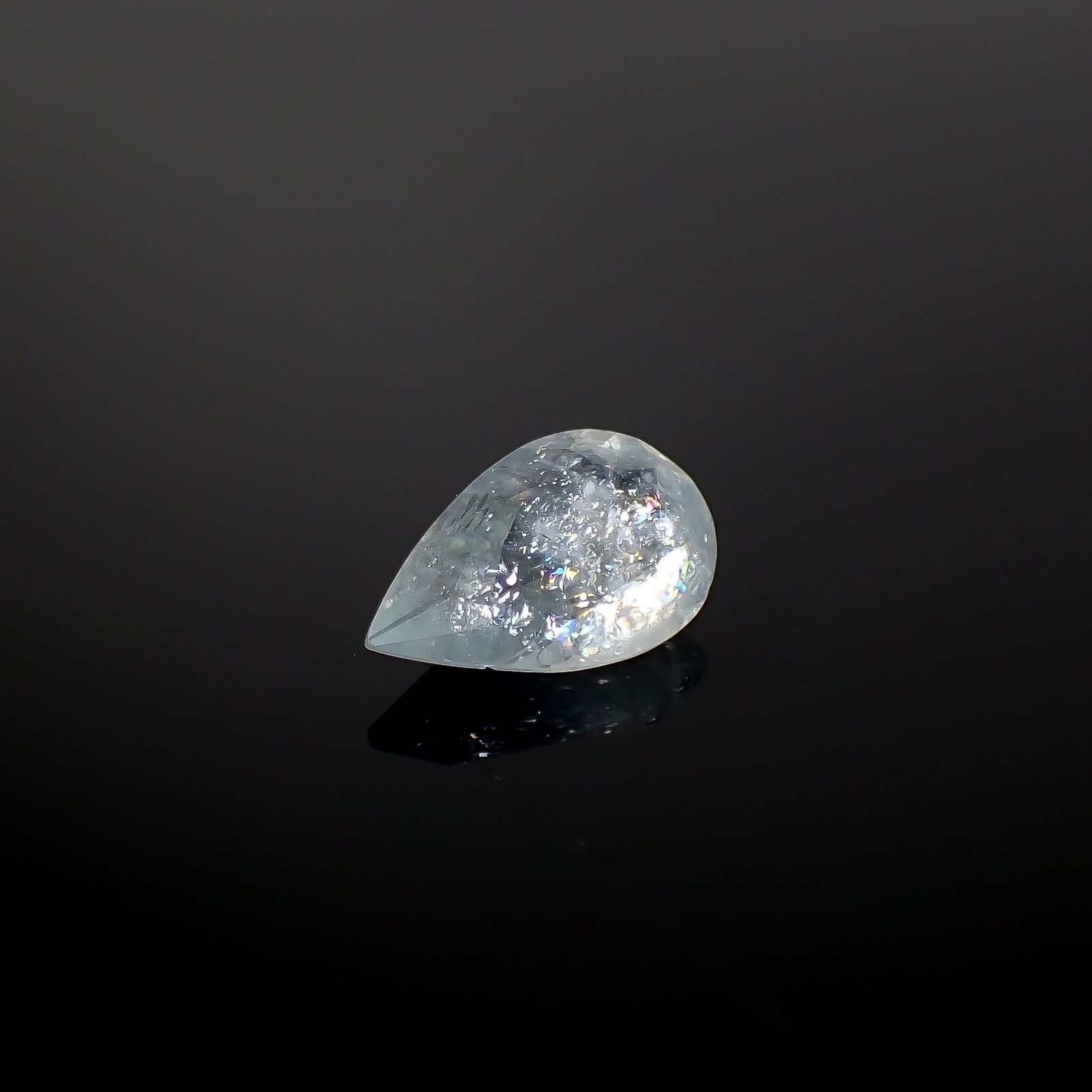 イリデッセンスアクアマリン ブラジル産 2.00ct [250730709]11.8x7.3mm前後