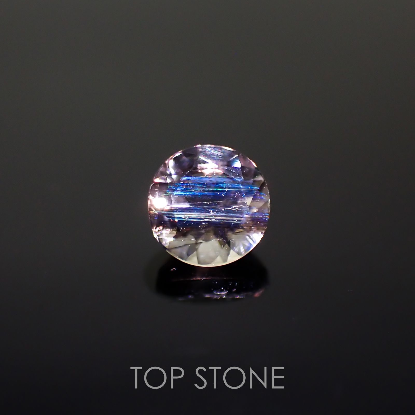 レインボースキャポライト ブラジル産 0.46ct[221119045]4.9x5mm前後
