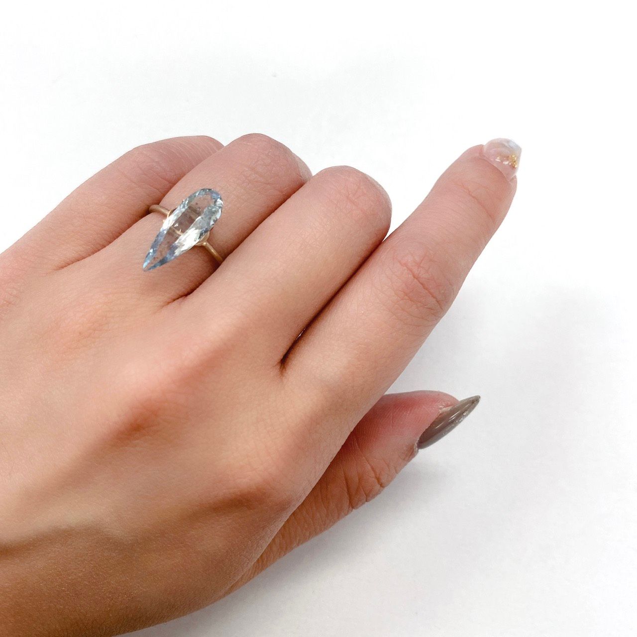 アベンチュリンアクアマリン(宝石名アクアマリン) ナイジェリア産 2.31ct 識別済[210712970]17.4×6.2mm前後