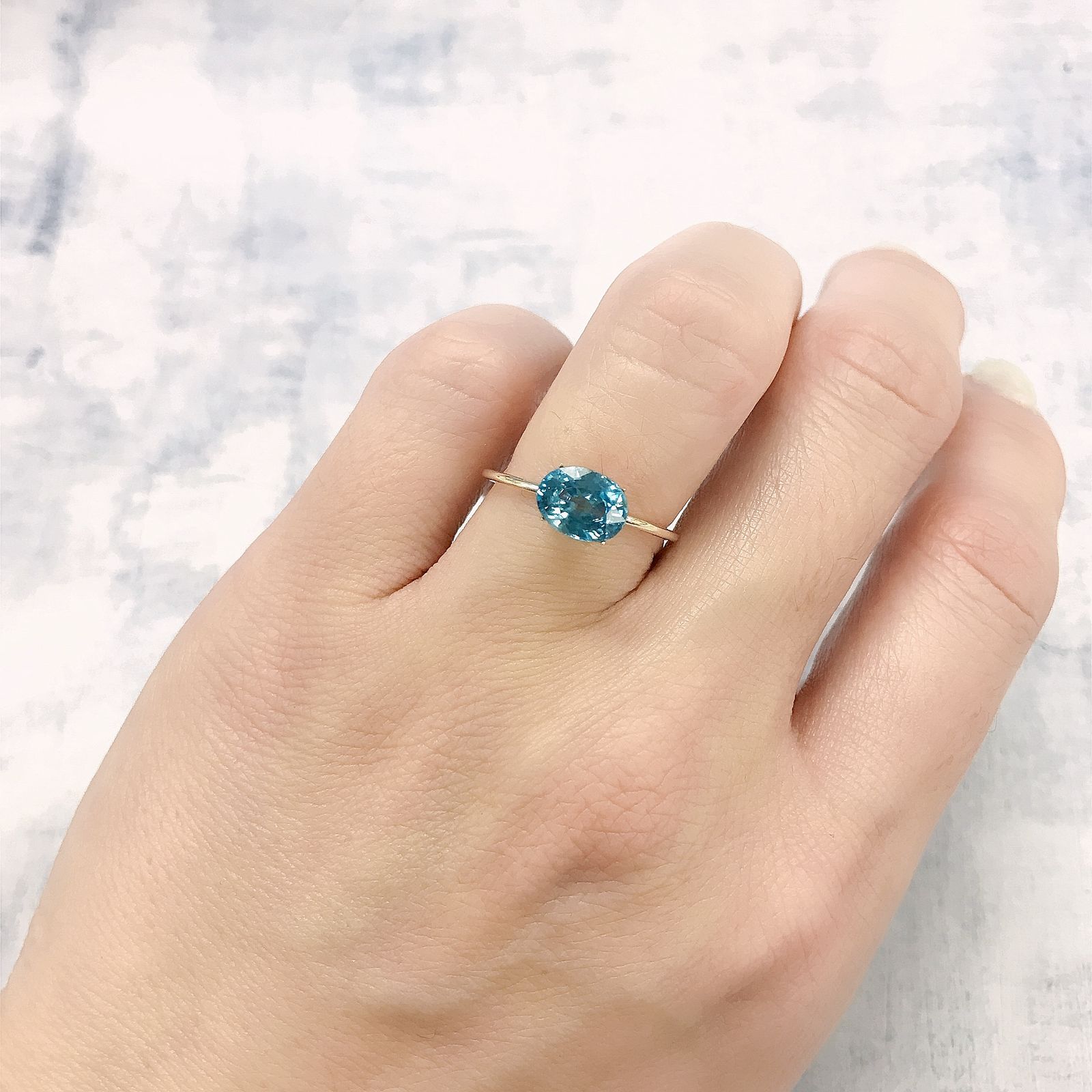 ブルージルコン(宝石名ジルコン)カンボジア産 1.82ct 識別済[220113992]7.7x5.9mm前後