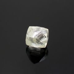 ソーヤブルダイヤモンド 原石(宝石名ダイアモンド) 0.215ct ソ付(彩珠)[230120148]3.4x3.1mm前後
