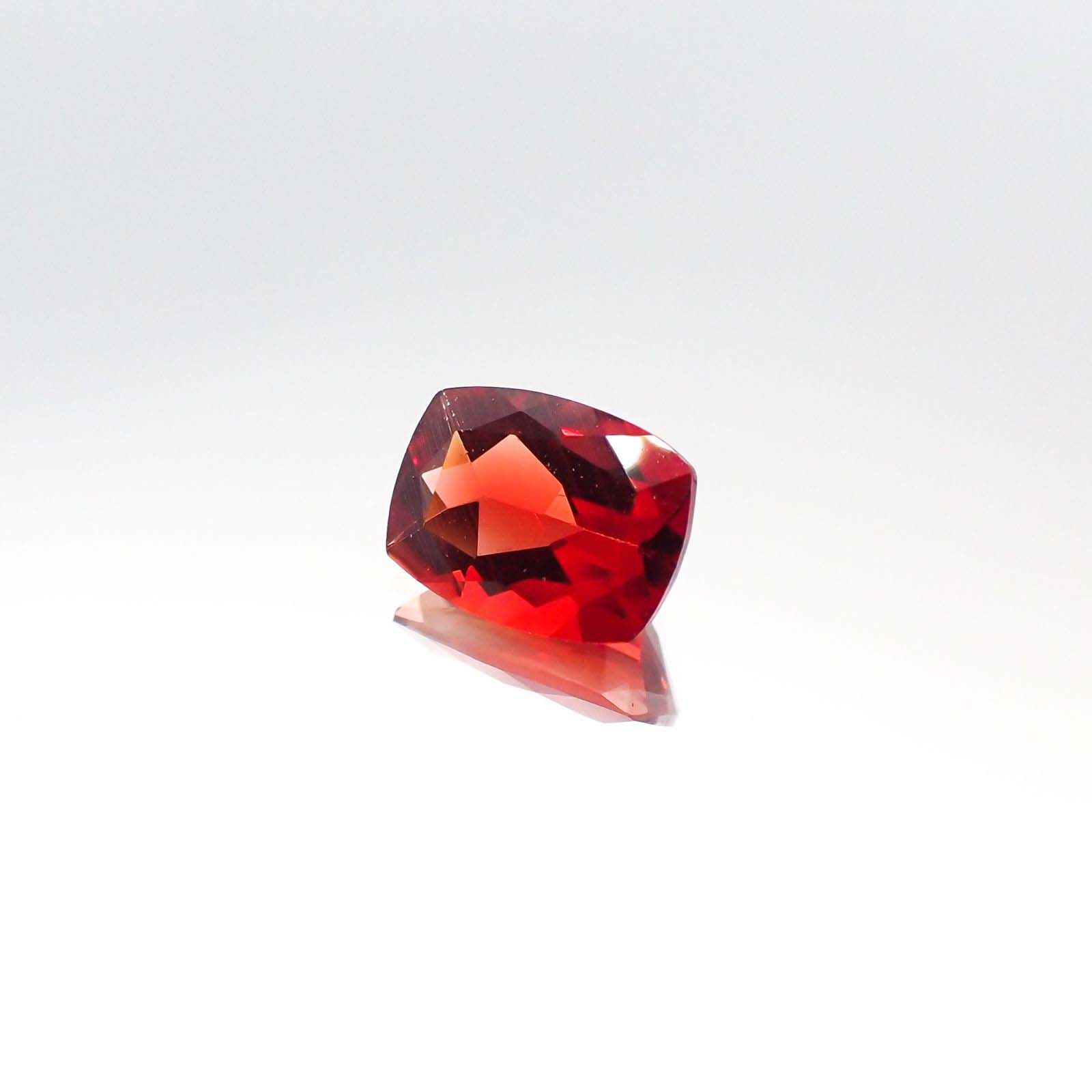 アンデシン(宝石名アンデシン/ラブラドライト)チベット産 1.03ct 識別済[230622481]8x5.9mm前後