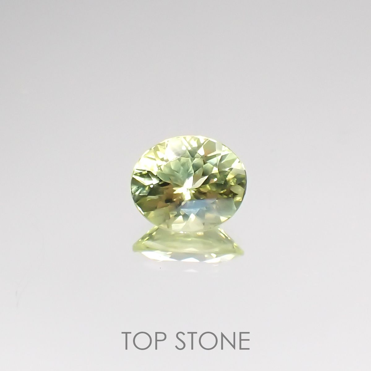 パロットクリソベリル(宝石名クリソベリル) インド産 0.91ct 識別済[210711517]6.8×5.7mm前後