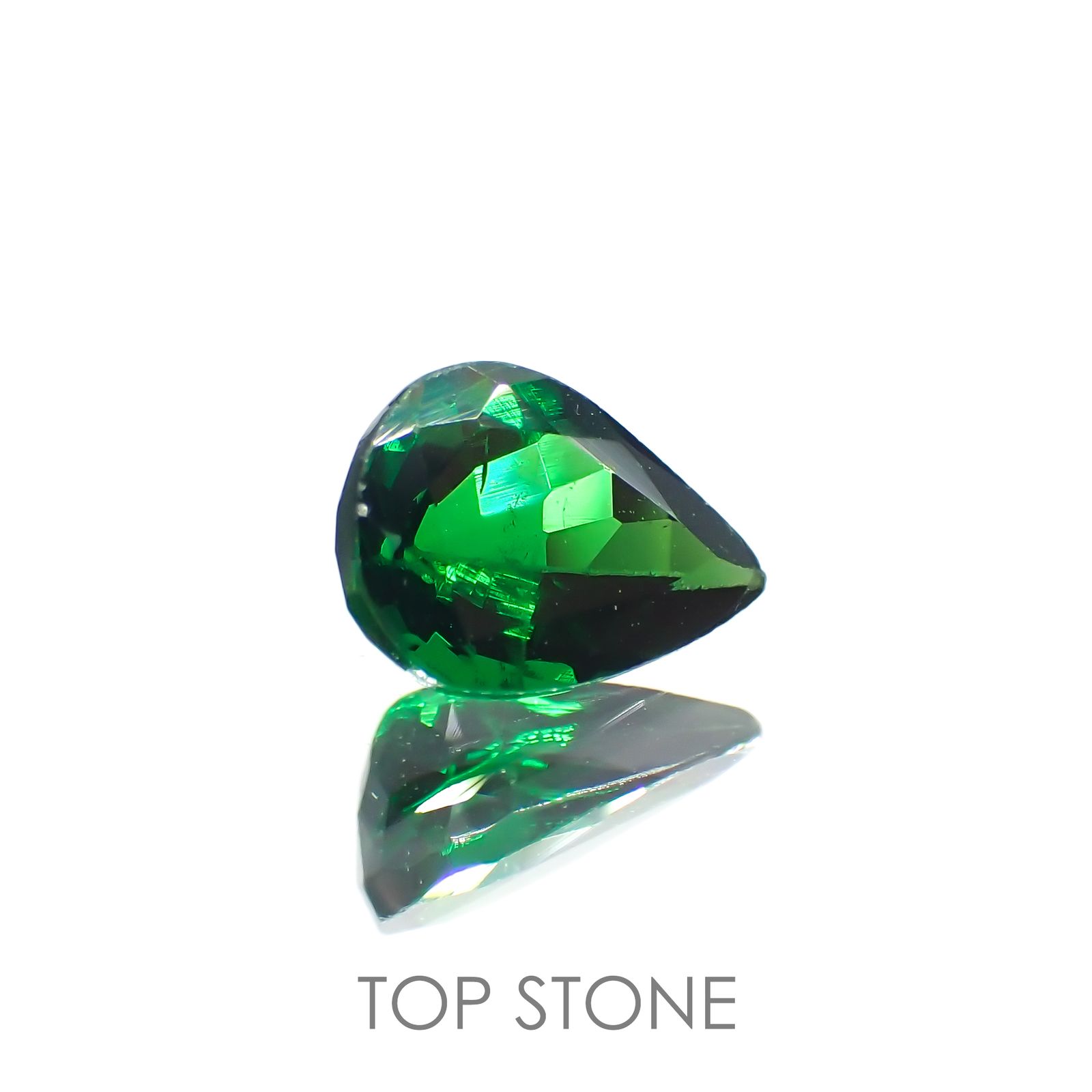 ツァボライト(宝石名グリーン グロッシュラー・ガーネット) タンザニア産 0.745ct ソ付(彩珠)[21069916]6.8×5mm前後