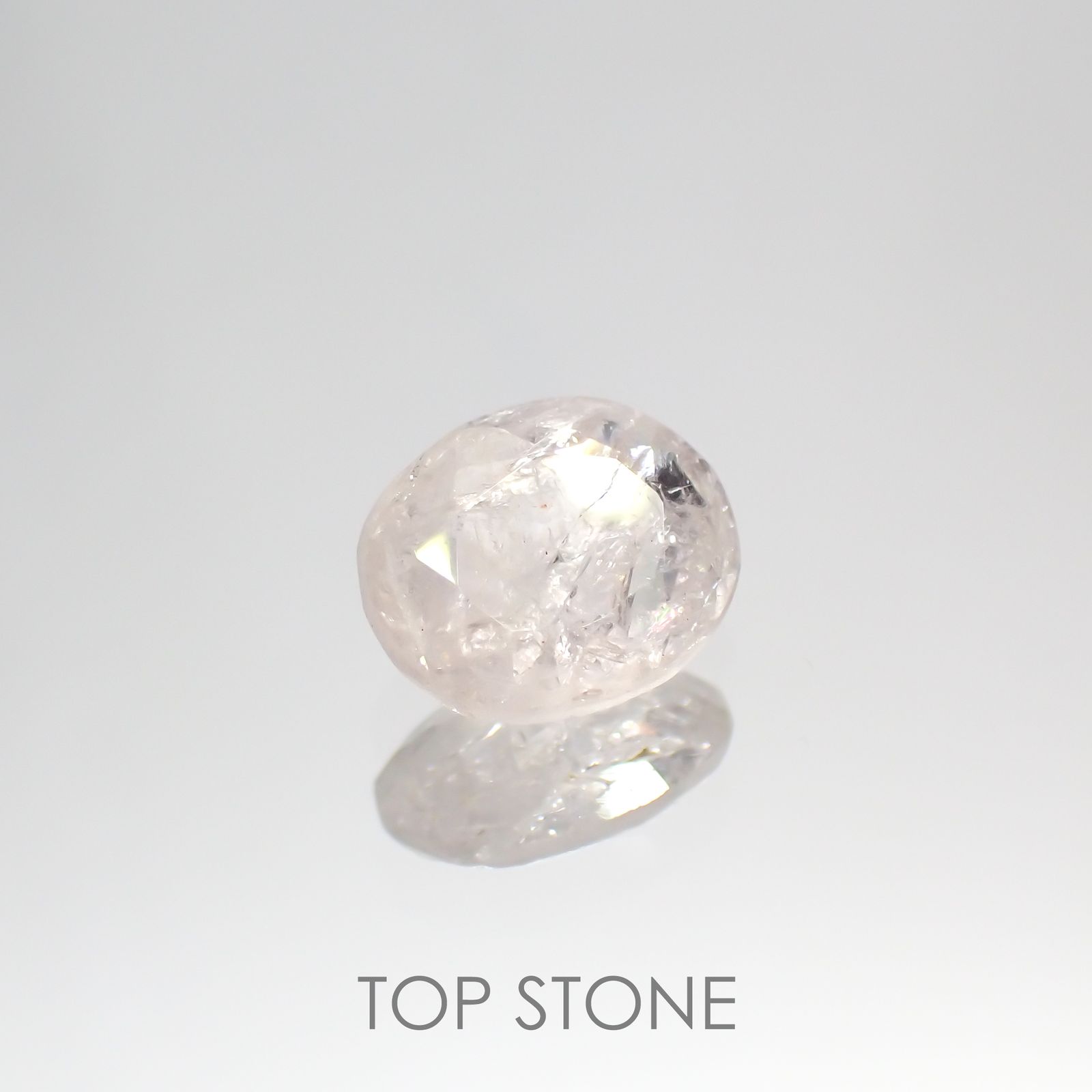 ターフェアイト(宝石名ターフェアイト) スリランカ産 0.895ct ソ付(彩珠)[19111861]6.9×5.7mm前後