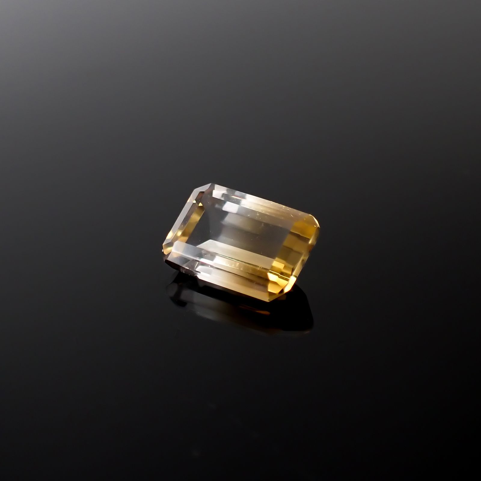 バイカラーシトリン ブラジル・ミナスジェライス州産 2.68ct[240326448]10.1x6.9mm前後