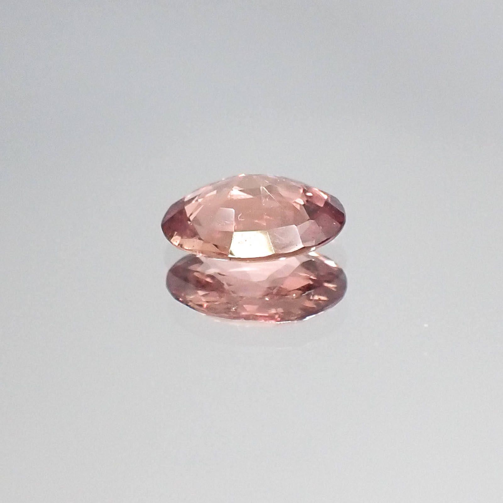 パパラチャサファイア スリランカ産 0.49ct CGL鑑付[20062896]5.8×4.9mm前後