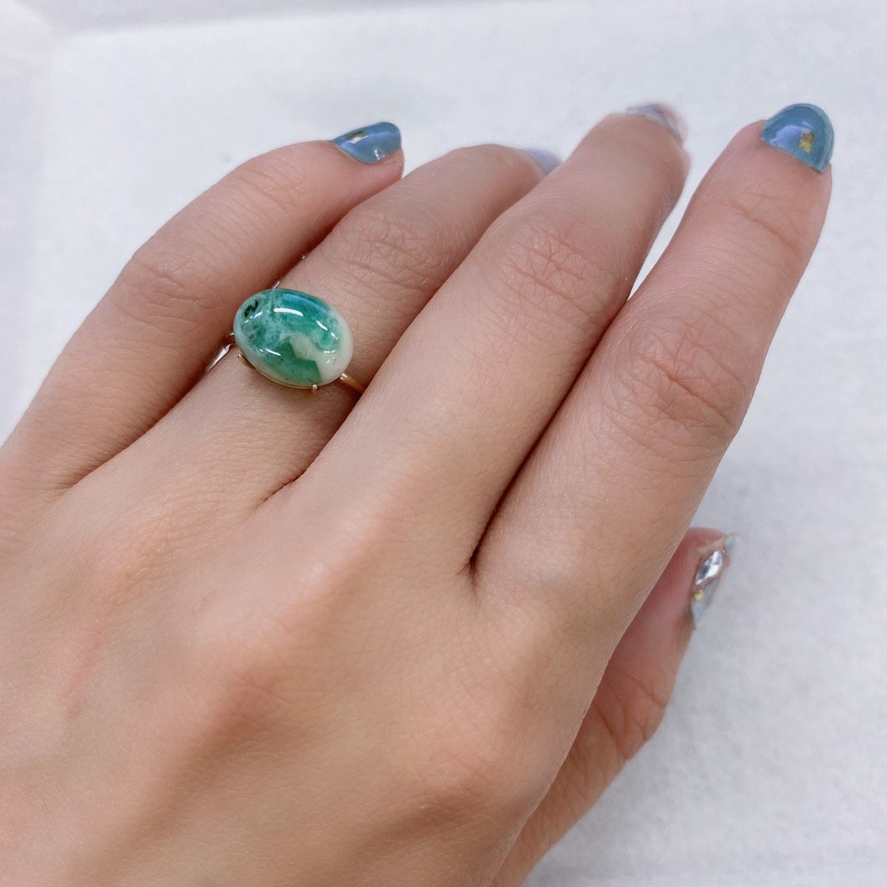 マトリックスエメラルド(エメラルドインクォーツ/フェルドスパー) ブラジル産 3.94ct[210812259]12×8.9mm前後