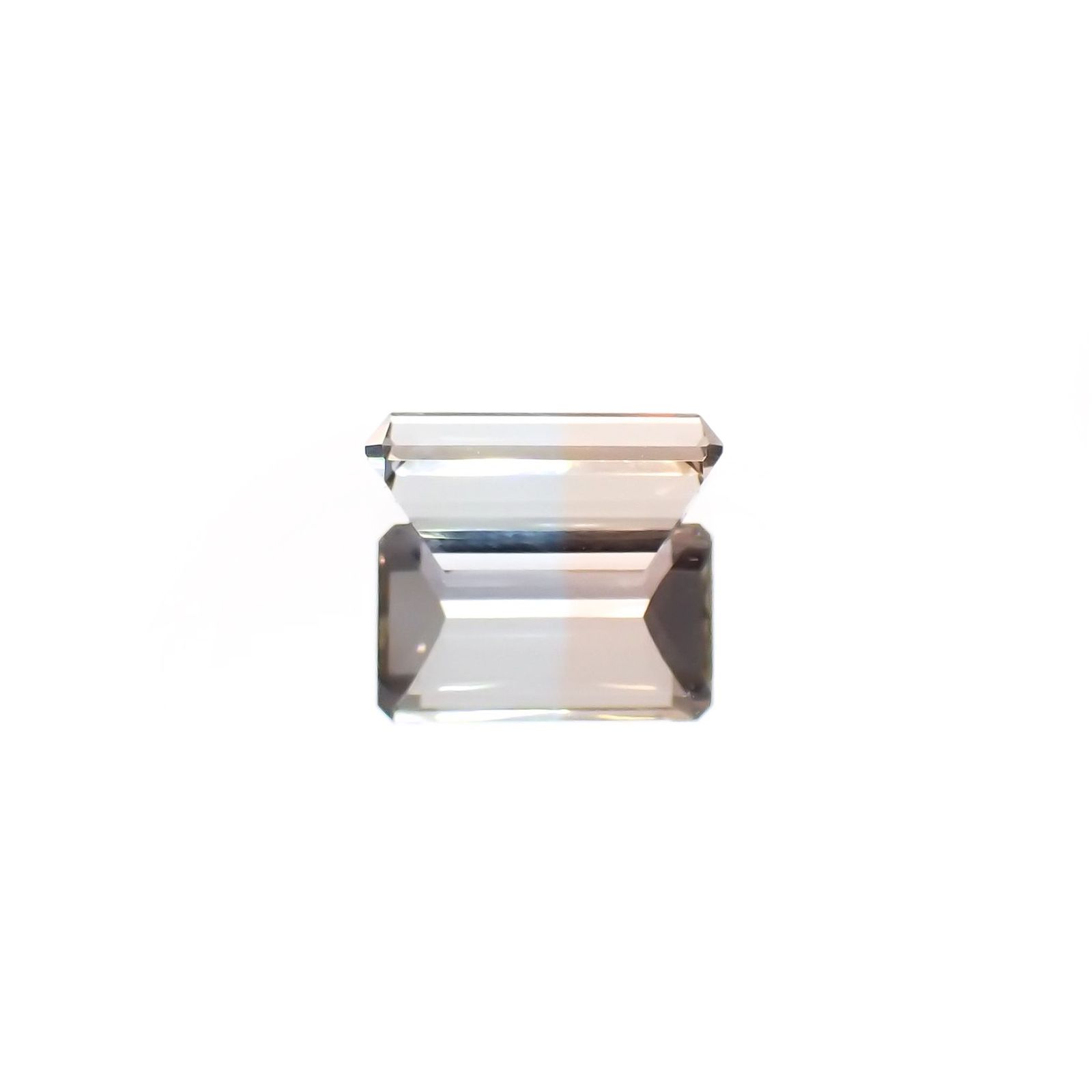バイカラートパーズ ウクライナ産 2.46ct / 9.3x5.5mm前後 [231224891]