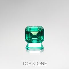 エメラルド コロンビア産 ルース 0.64ct[210711708]5.3×4.7mm前後