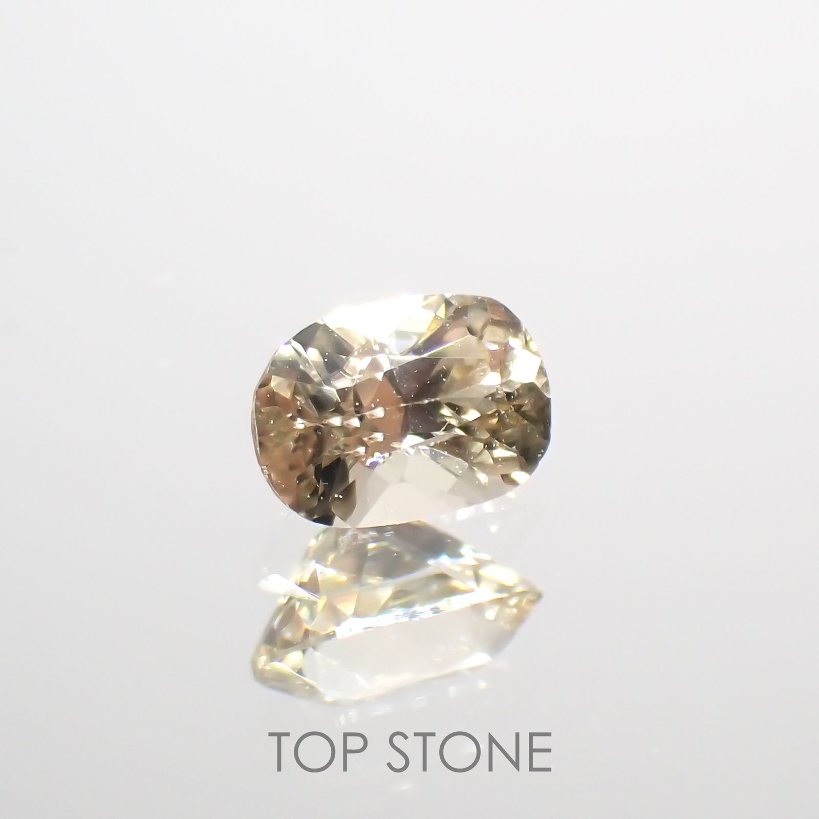 シンハライト(宝石名シンハライト)スリランカ産 0.25ct 識別済[211113708]4.4x3mm前後