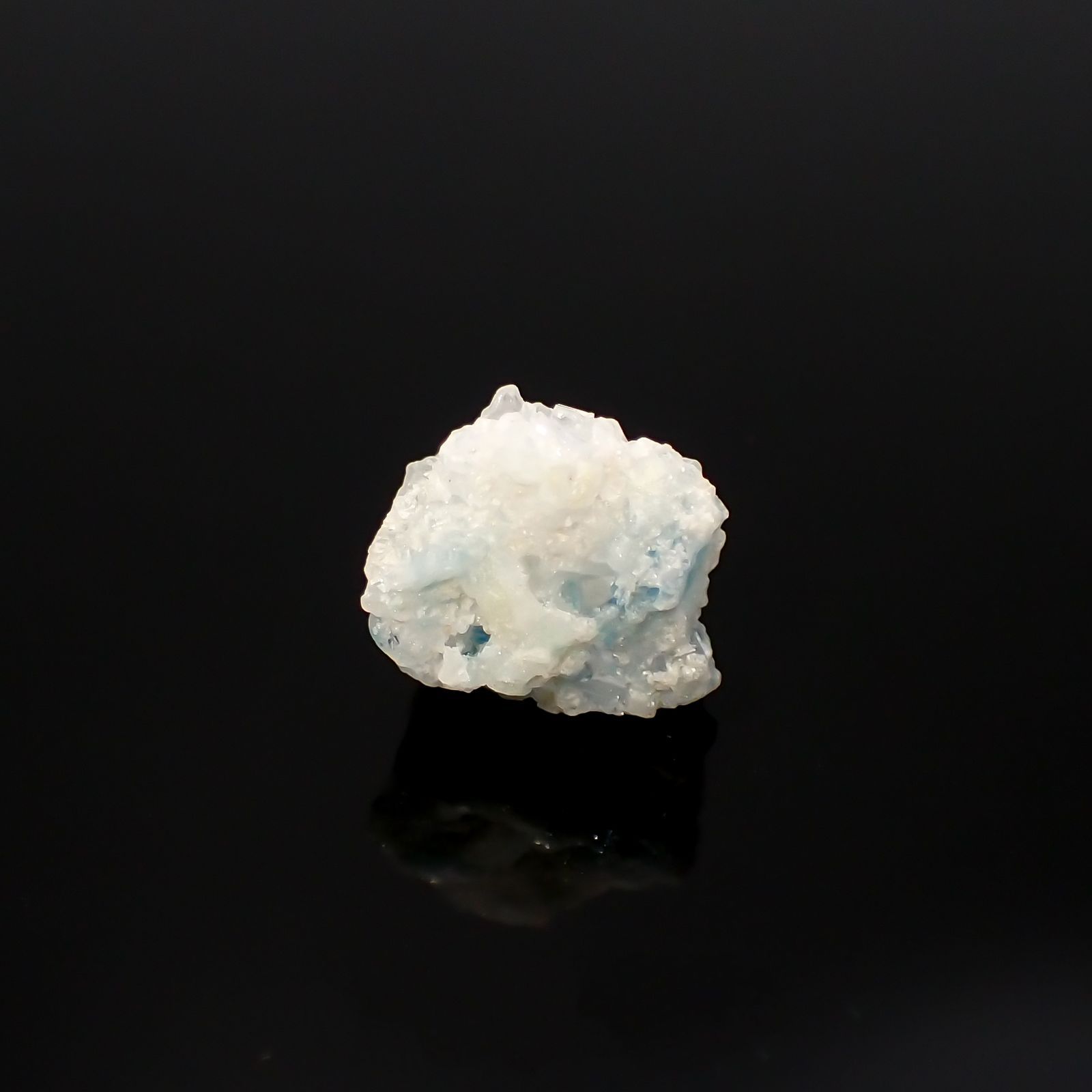 ユークレース 原石 ブラジル産 5.57ct[220515768]11.2x9.8mm前後