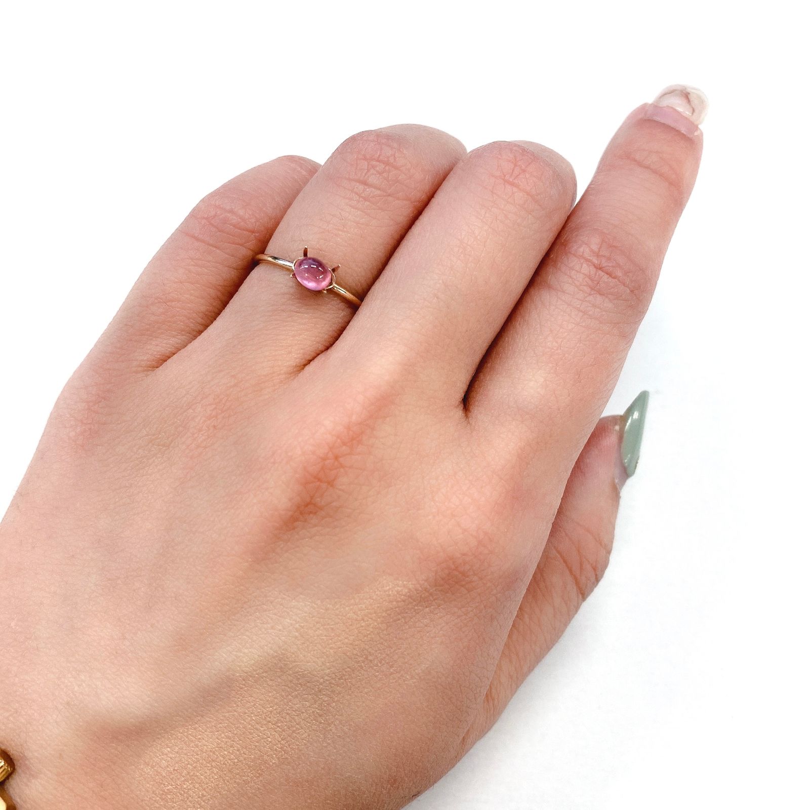 ペツォッタイト(ラズベリル) マダガスカル産 ルース 0.49ct[210410669]4.8×3.8mm前後
