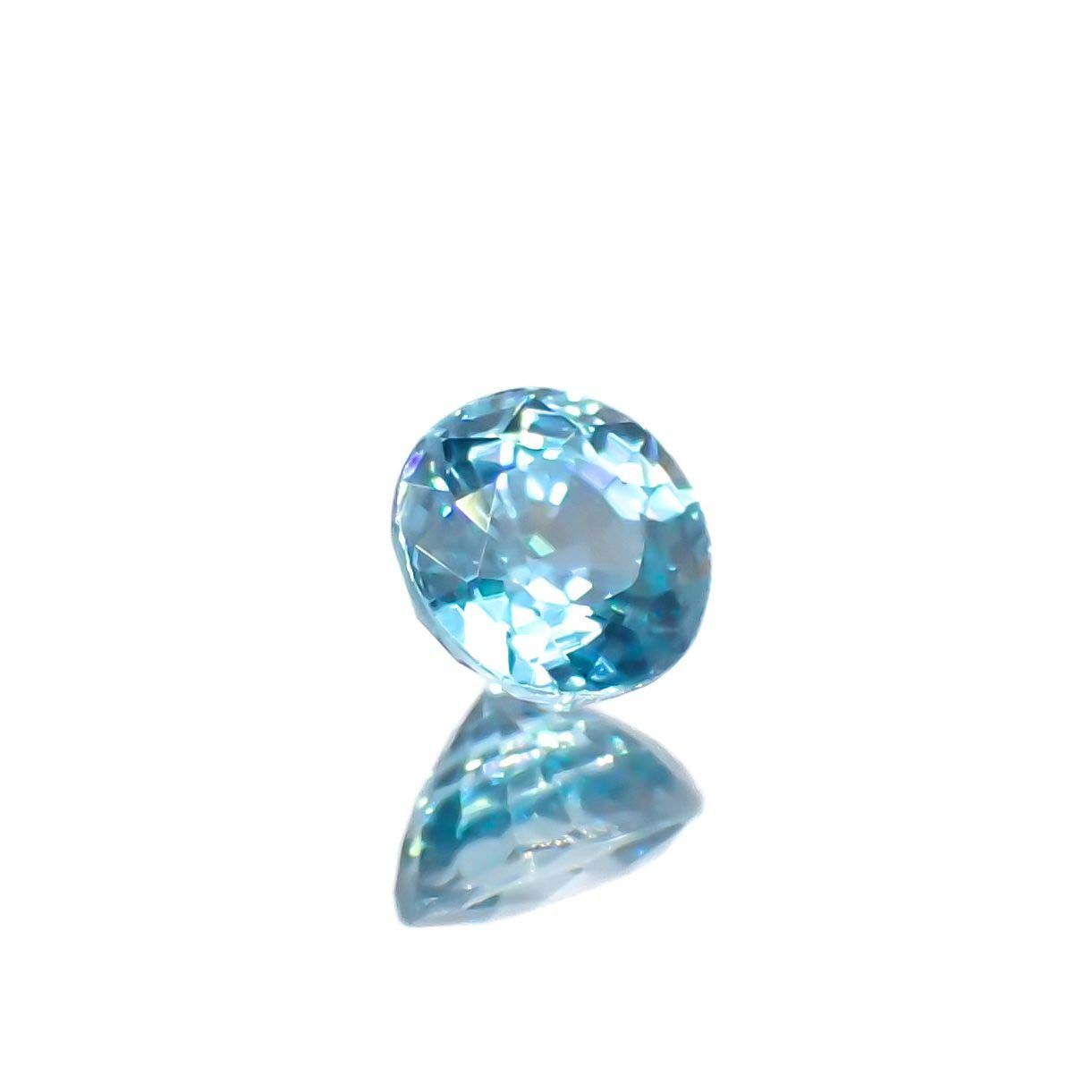 ブルージルコン(宝石名ジルコン)カンボジア産 0.59ct 識別済[220817505]4.5x4.4mm前後