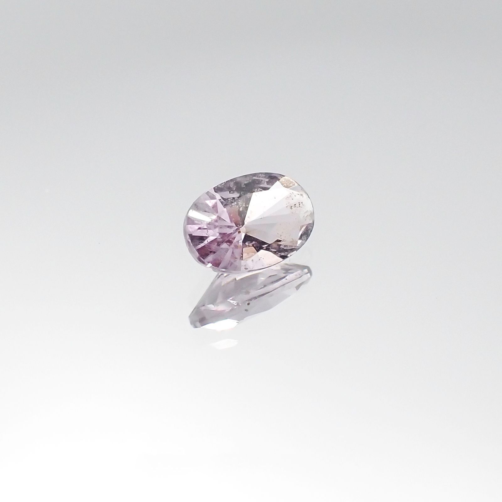 マリアライト(宝石名パープル・スキャポライト)タンザニア産 0.37ct 識別済[231023976]6.2x4mm前後