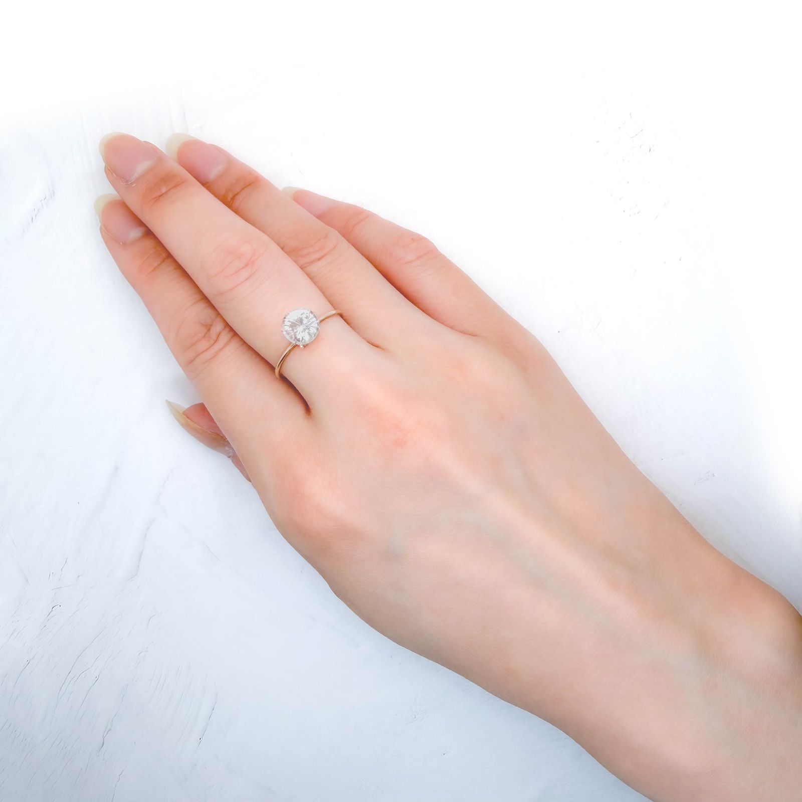 レインボームーンストーン マダガスカル産 1.22ct / 7.1x7.1mm前後 [260632382]