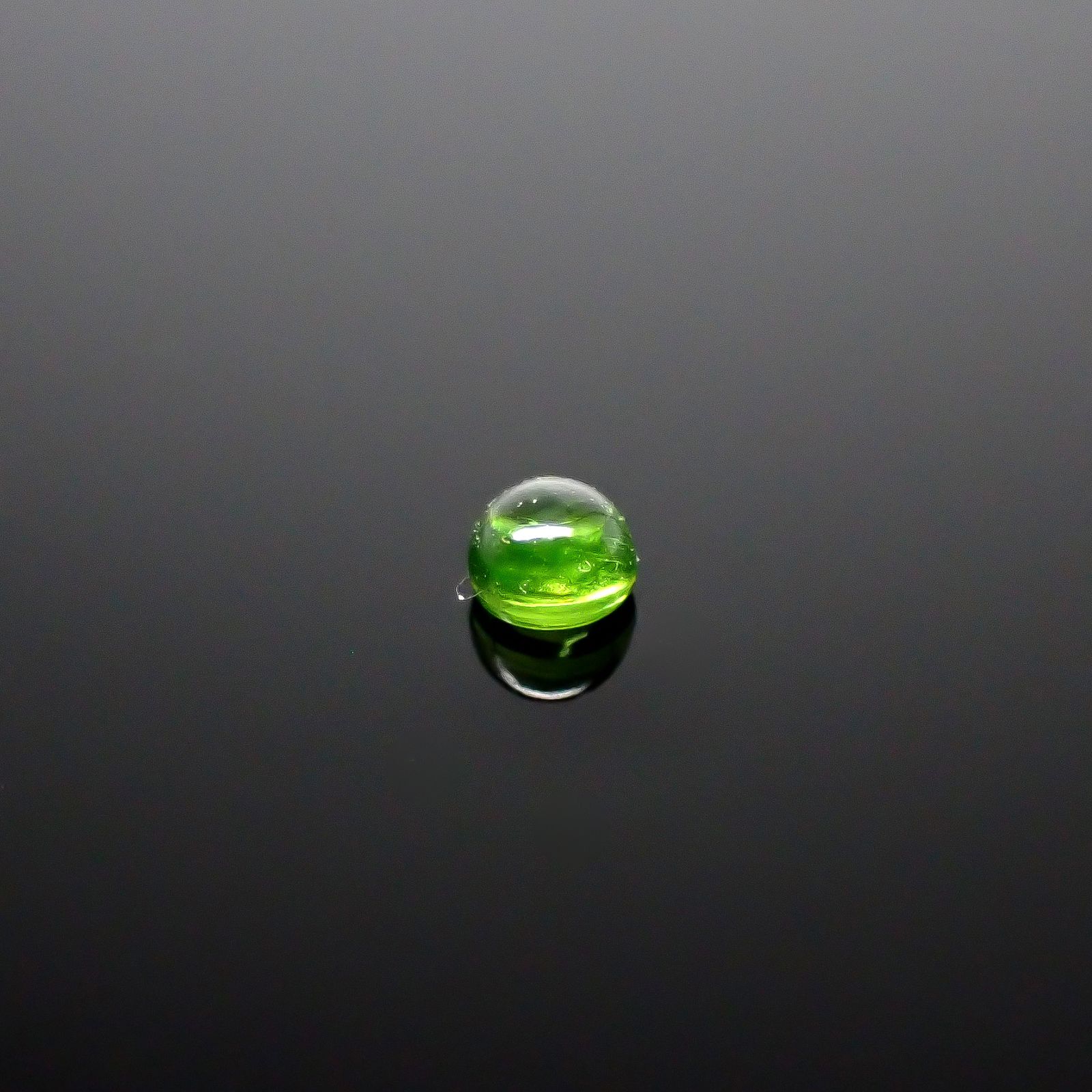 デマントイドガーネット ロシア産 0.071ct[240628244]2.1x2.1mm前後