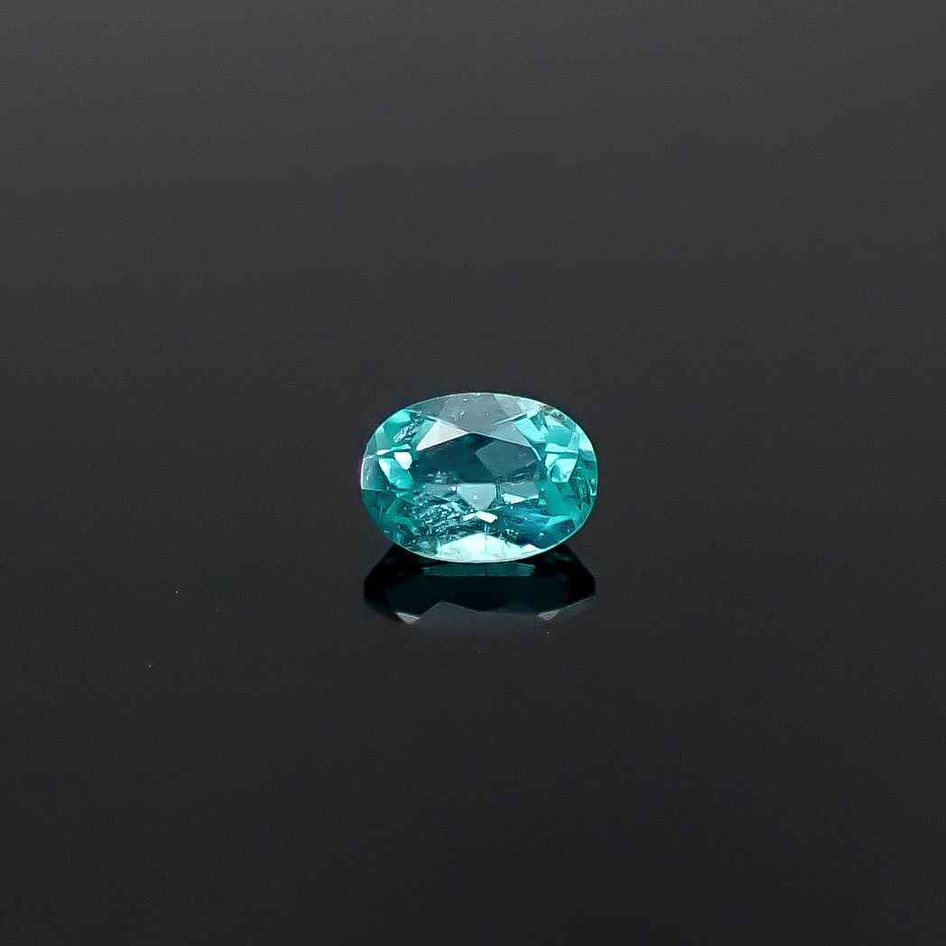 パライバトルマリン(宝石名トルマリン/別名パライバ・トルマリン)ブラジル産 識別済 0.066ct / 2.9x2.1mm前後 [260116338]