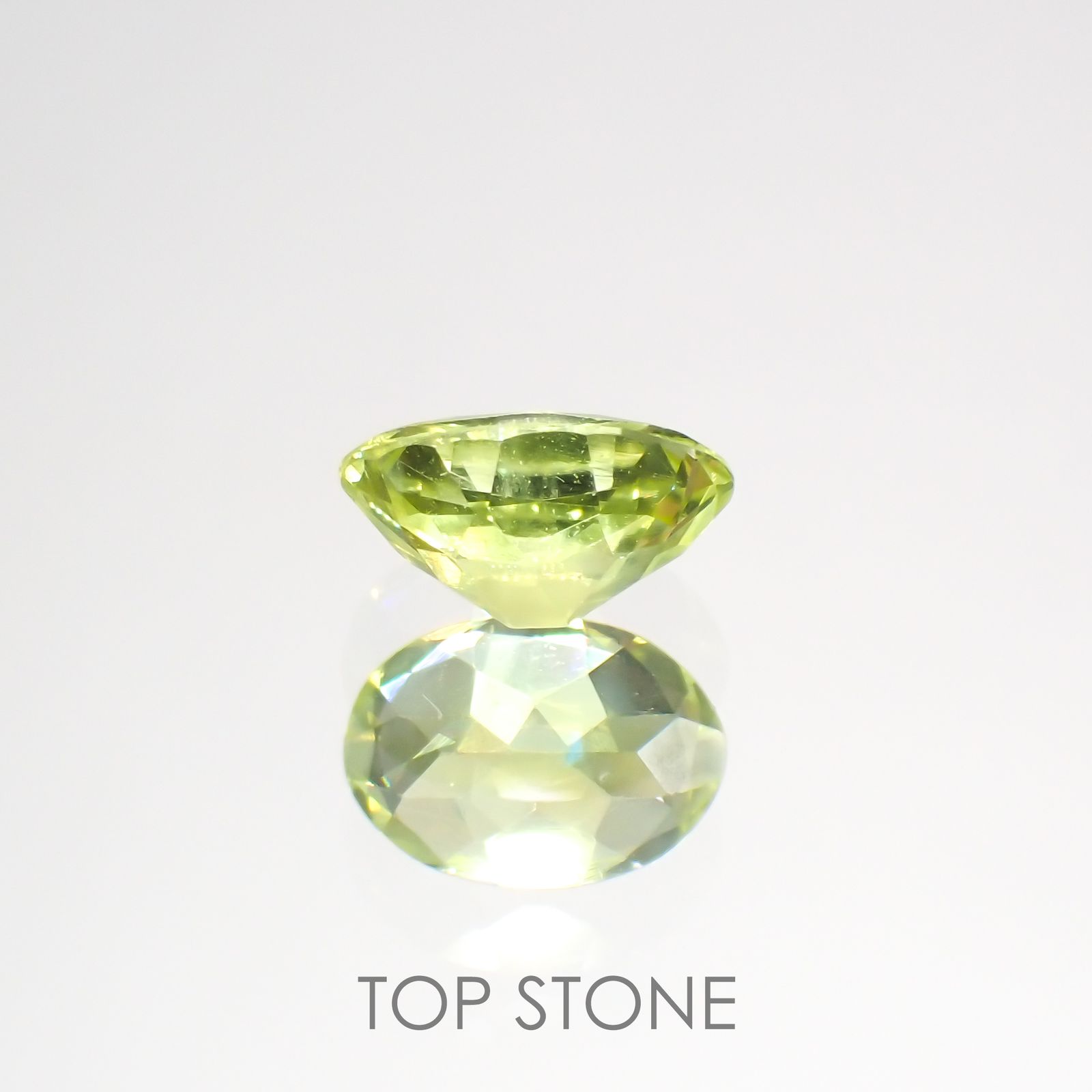 パロットクリソベリル(宝石名クリソベリル)インド産 0.50ct 識別済[220114505]5.8x4mm前後