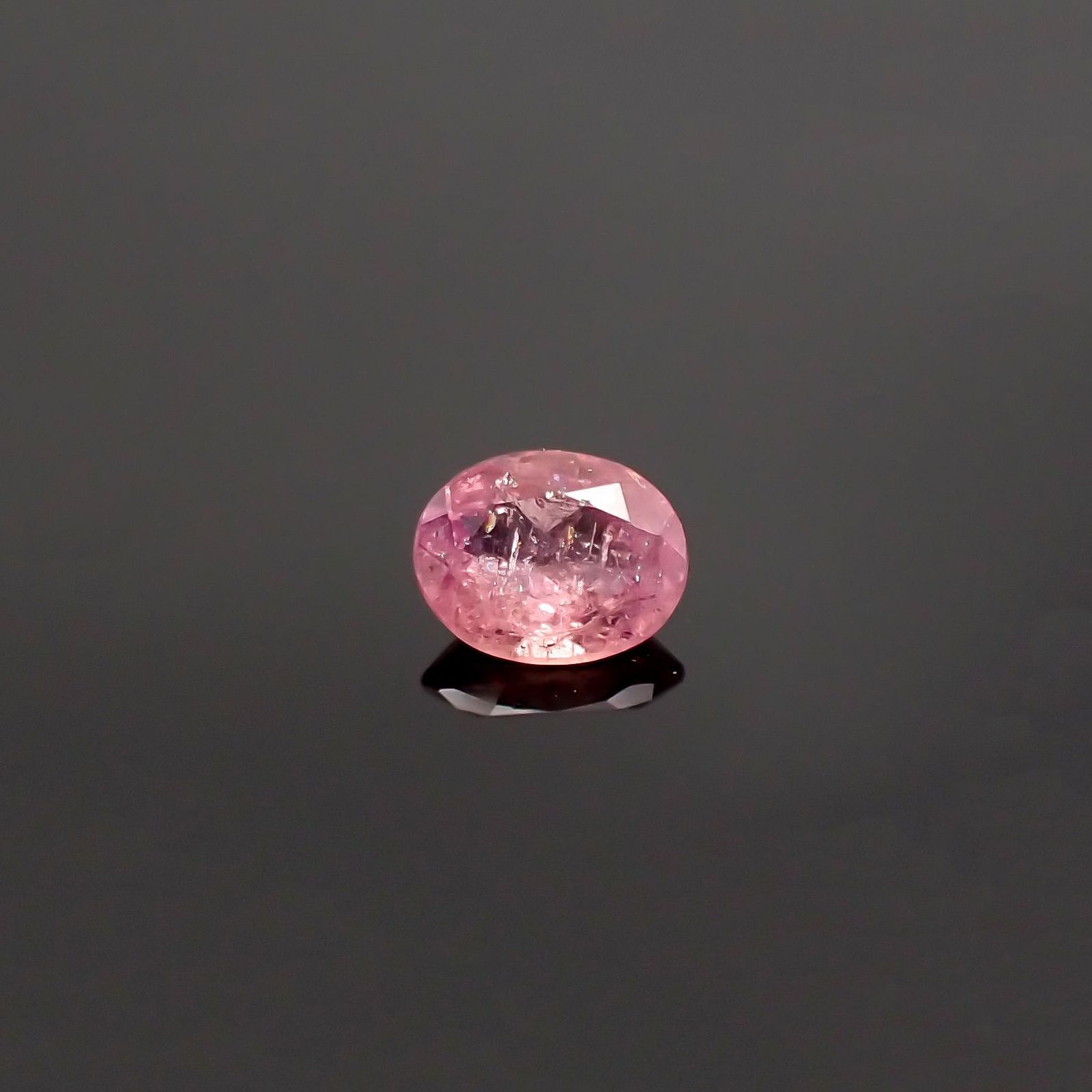 ペツォッタイト(ラズベリル)(宝石名ペツォッタイト) マダガスカル産 0.29ct ソ付(彩珠)[210711798]4.9×3.8mm前後