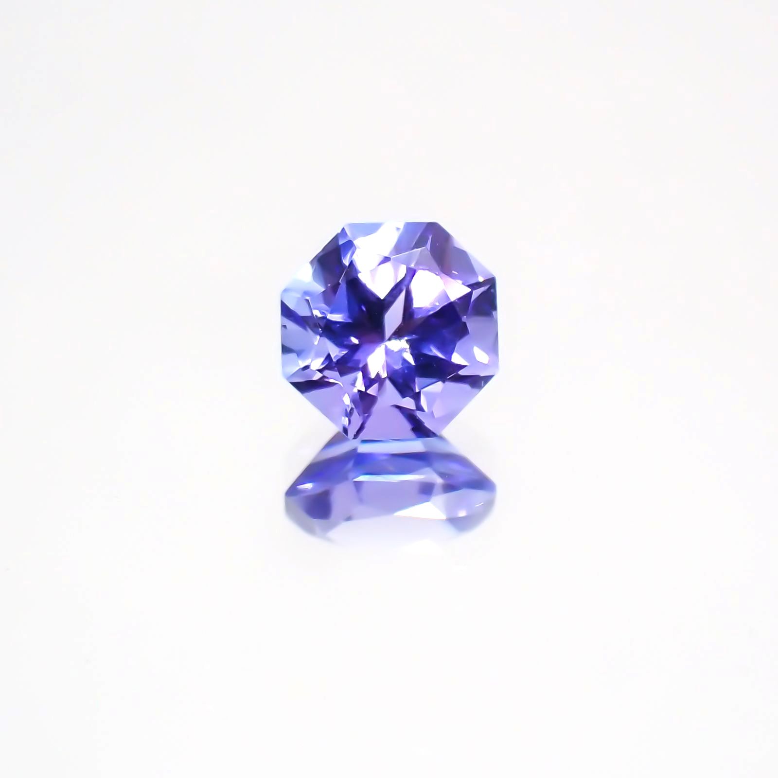 ◇オクタゴンカット◇タンザナイトSA(宝石名タンザナイト) タンザニア産 0.55ct 識別済[24029544]5×5mm前後