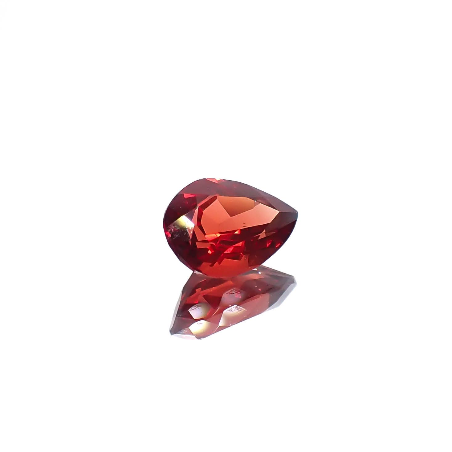 アンデシン(宝石名アンデシン/ラブラドライト)チベット産 0.55ct 識別済[240125604]6.9x4.9mm前後