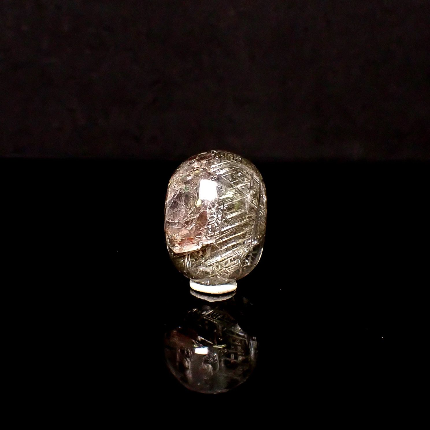 シルバールチルクォーツ ブラジル産 22.37ct / 20.6x15.7mm前後 [260131591]