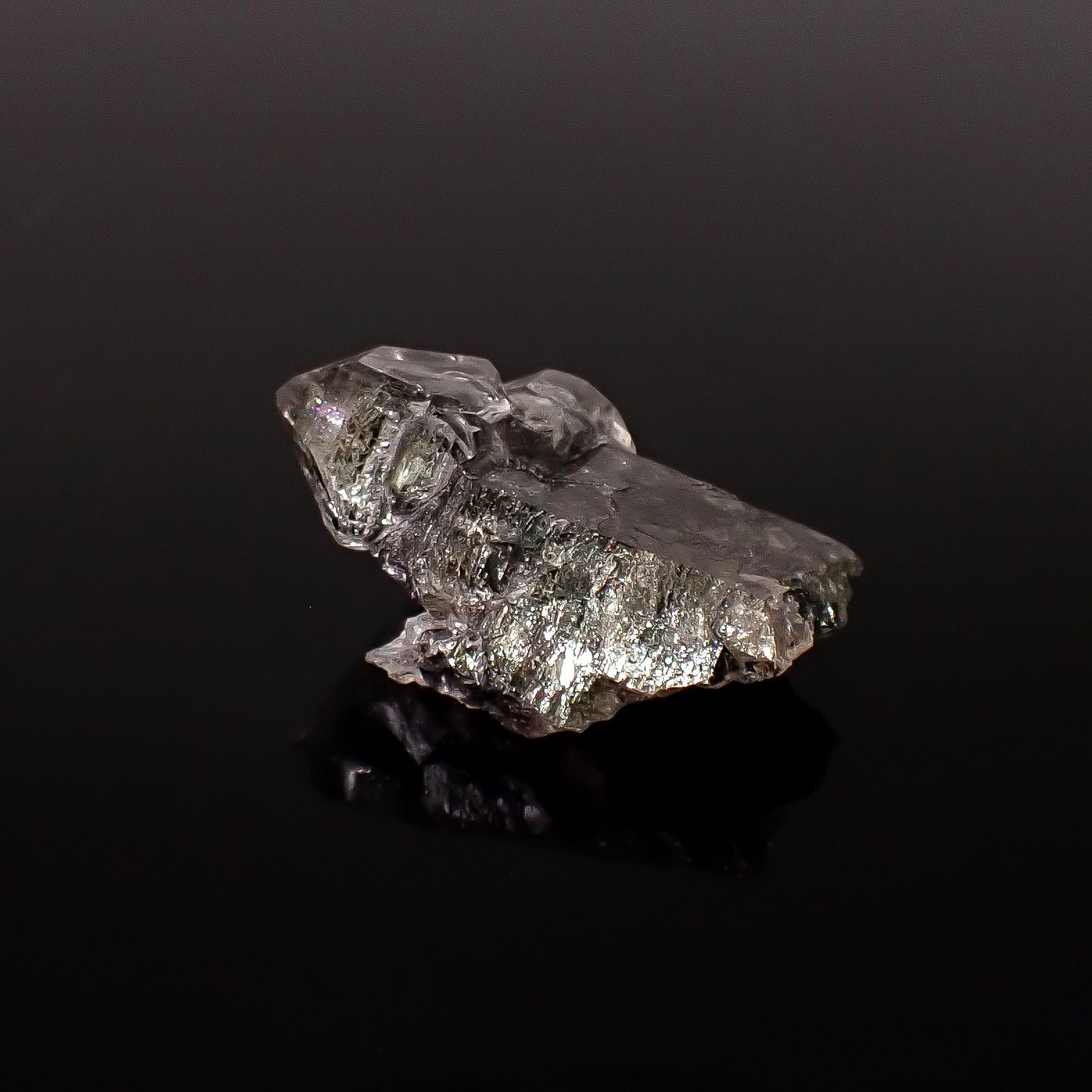 ハーキマーダイヤモンド 原石 アメリカ・ニューヨーク州産 54.11ct / 36.5x24.8mm前後 [260231770]