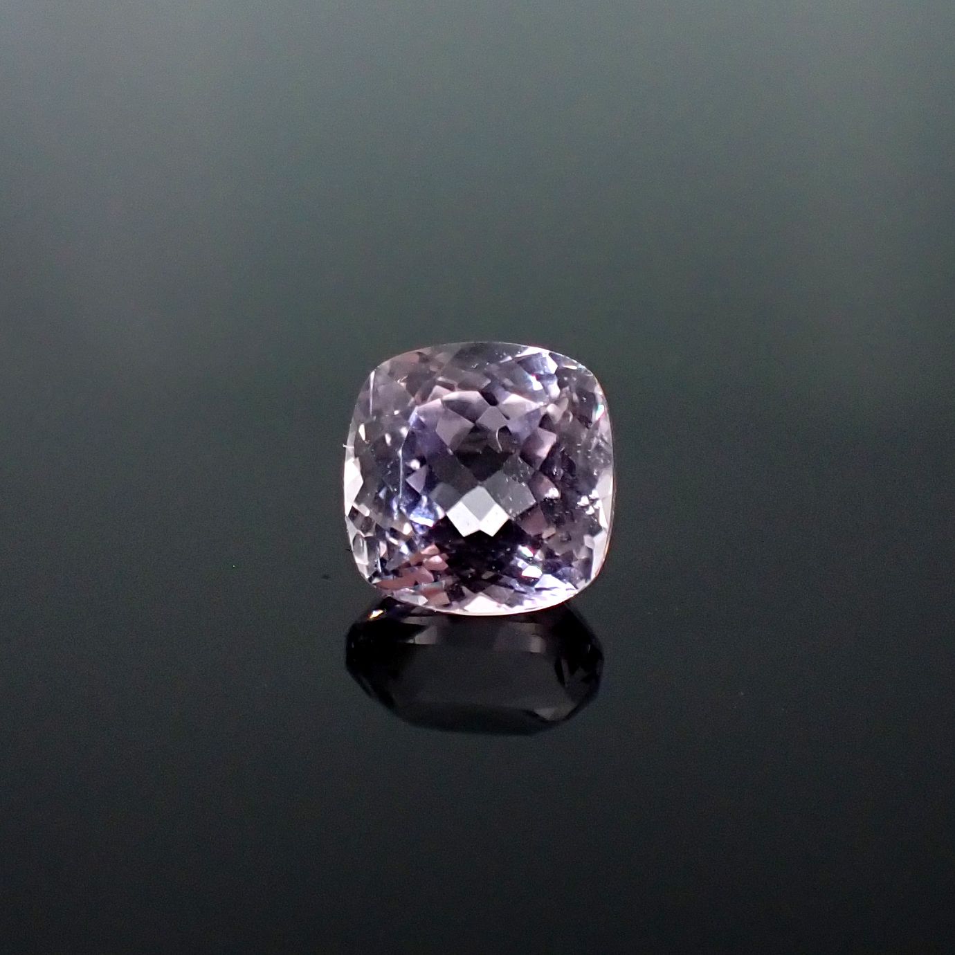 クンツァイト アフガニスタン産 1.98ct[231224790]7x7mm前後