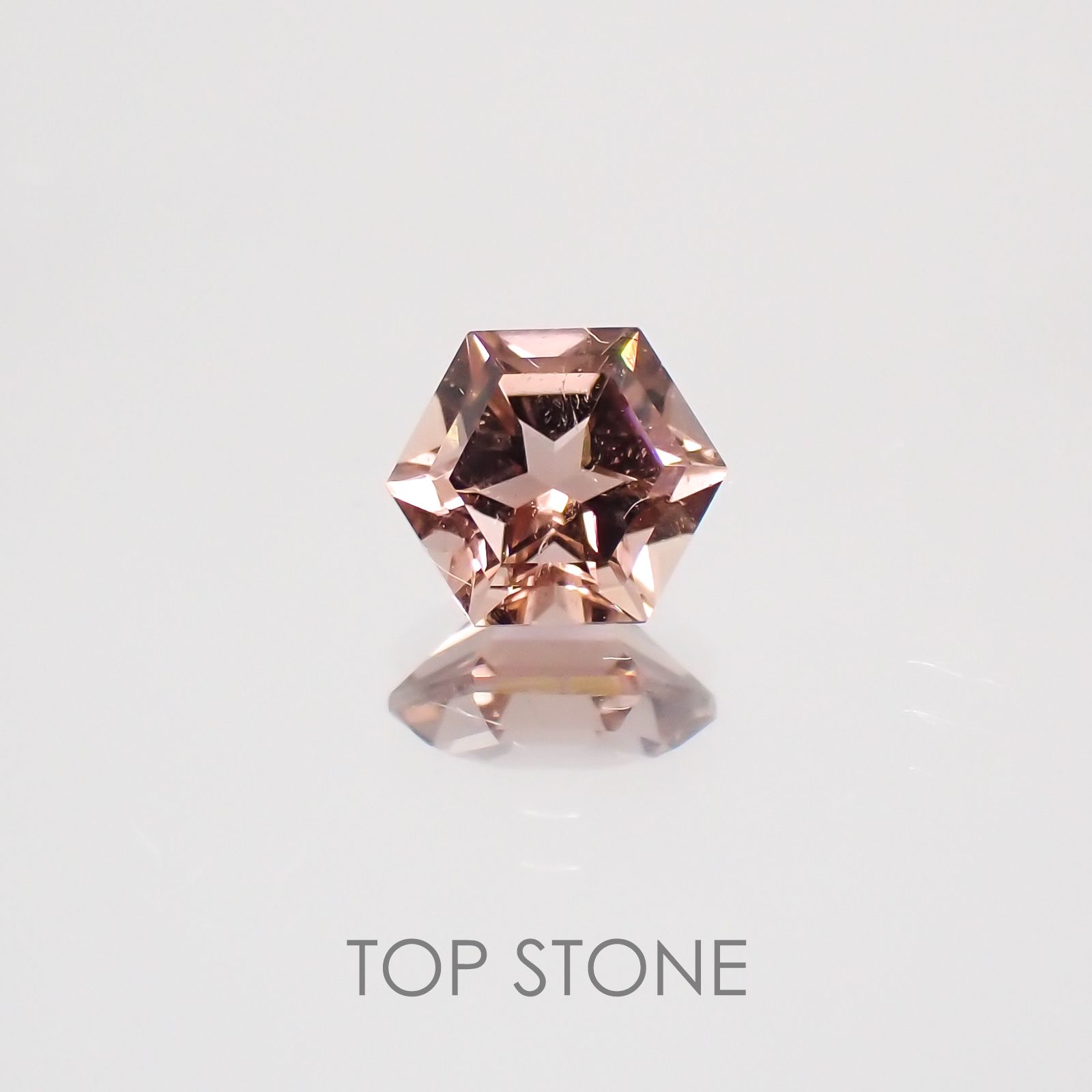 ◇ヘキサゴンカット◇シナモンカラートルマリンSA(宝石名トルマリン) ブラジル/アフリカ産 0.59ct 識別済[21019159]5.1×5.1mm前後