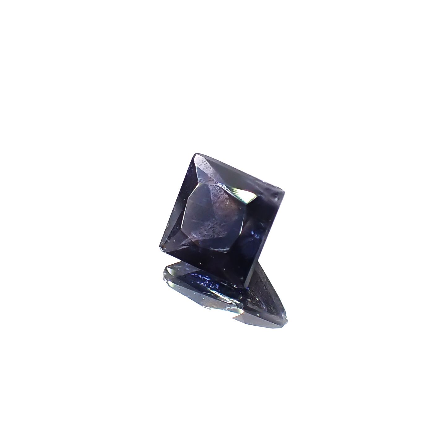 アイオライトサンストーン(宝石名アベンチュリン・アイオライト)インド/ブラジル産 0.88ct 識別済[231224429]6x5.6mm前後