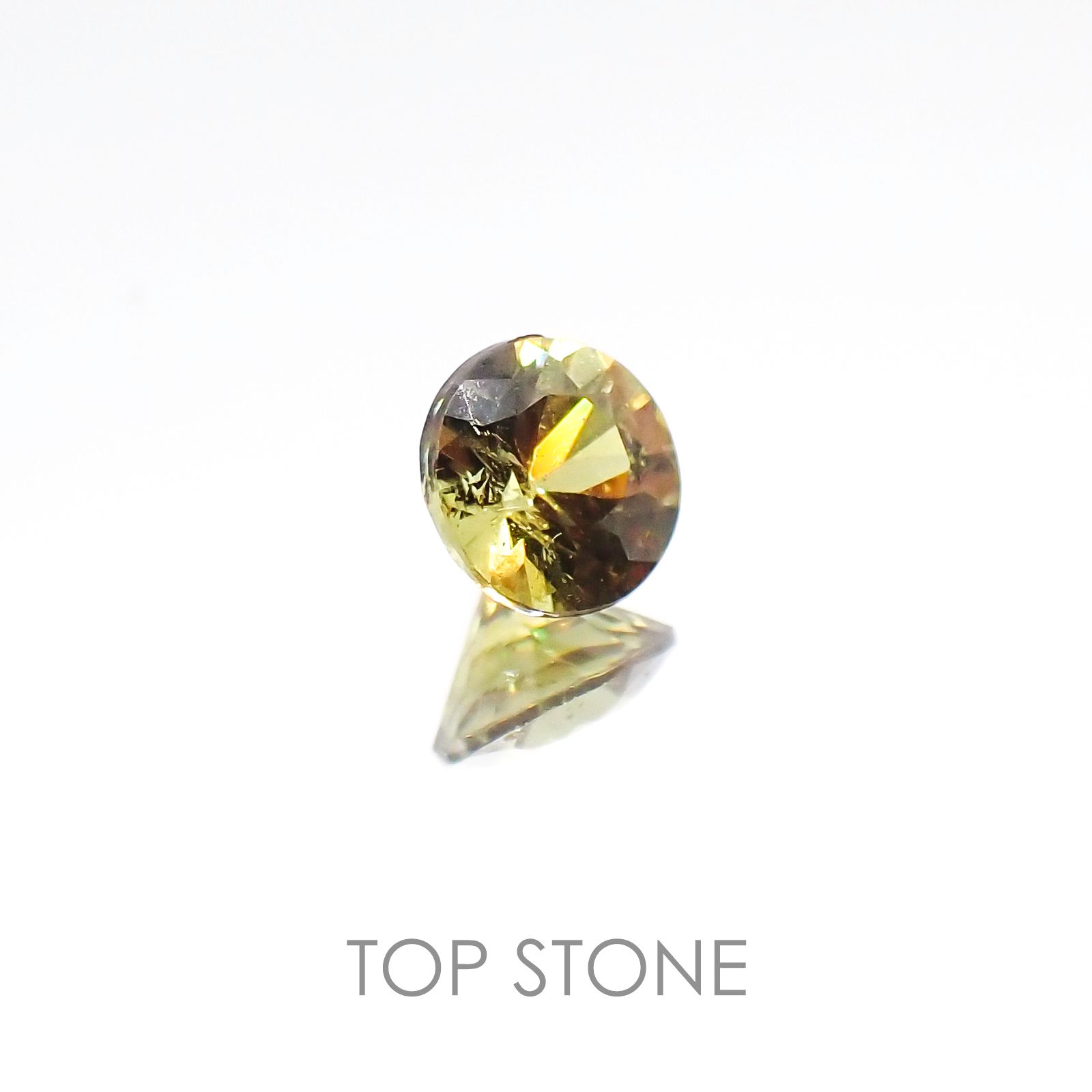 アンドラダイトガーネット ナミビア産 ルース 0.286ct[20096322]3.9×3.9mm前後