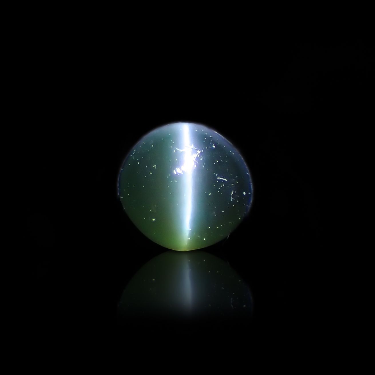 アレキサンドライトキャッツアイ インド産 0.29ct[220114065]3.6x3.4mm前後